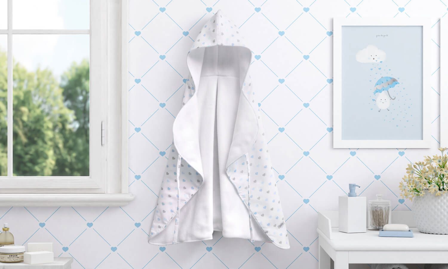 Manta com Capuz Corações 90cm