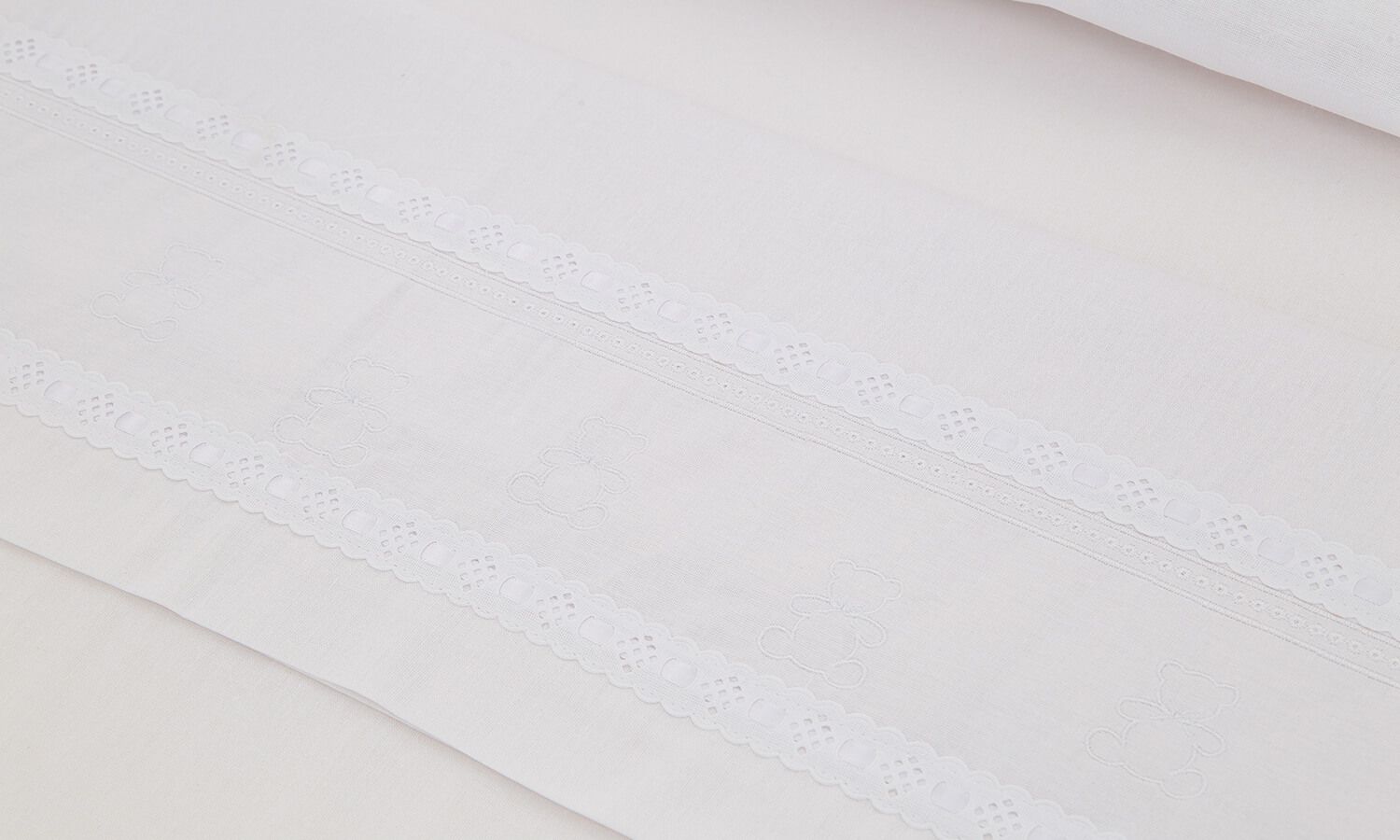 Jogo de Lençol Berço Bordado Ursinho Branco 3 Peças