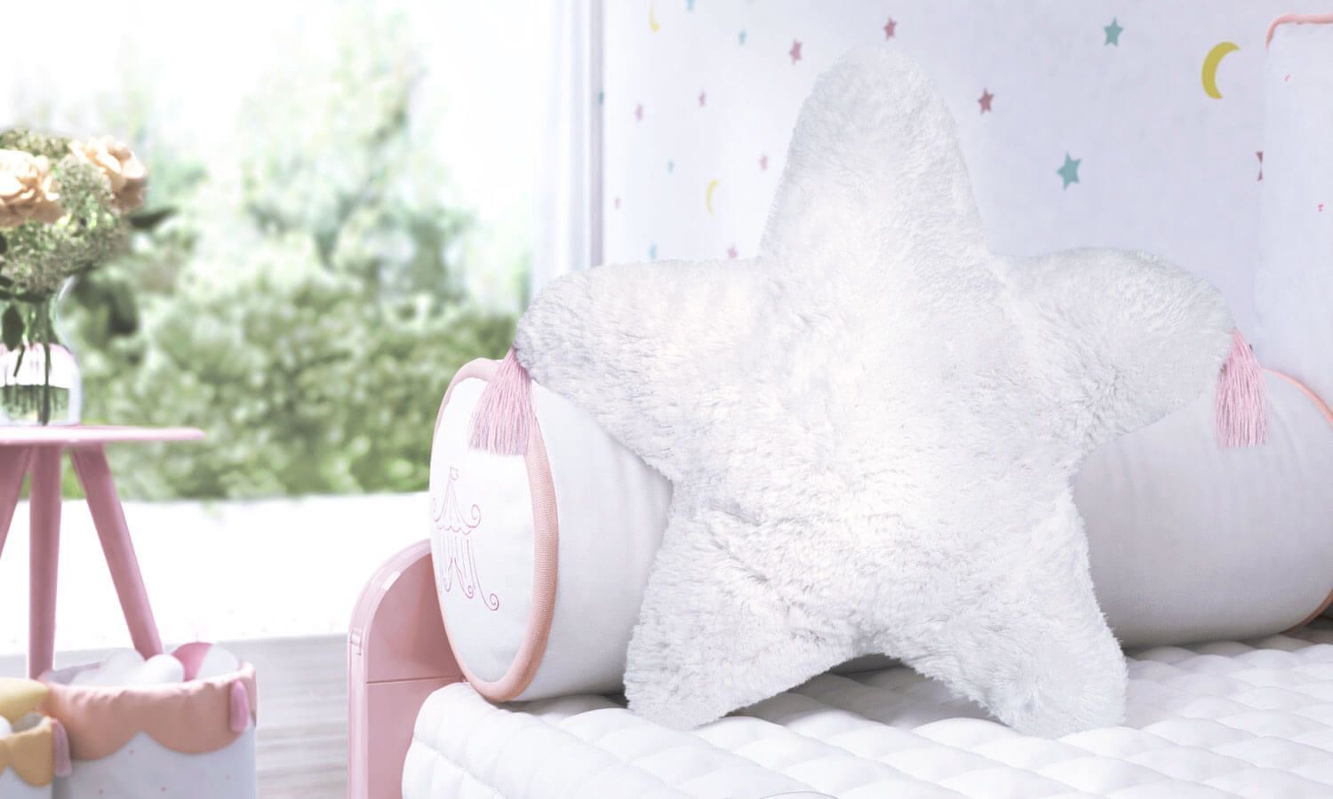 Almofada Estrela Pelúcia com Tassel Rosa 38cm