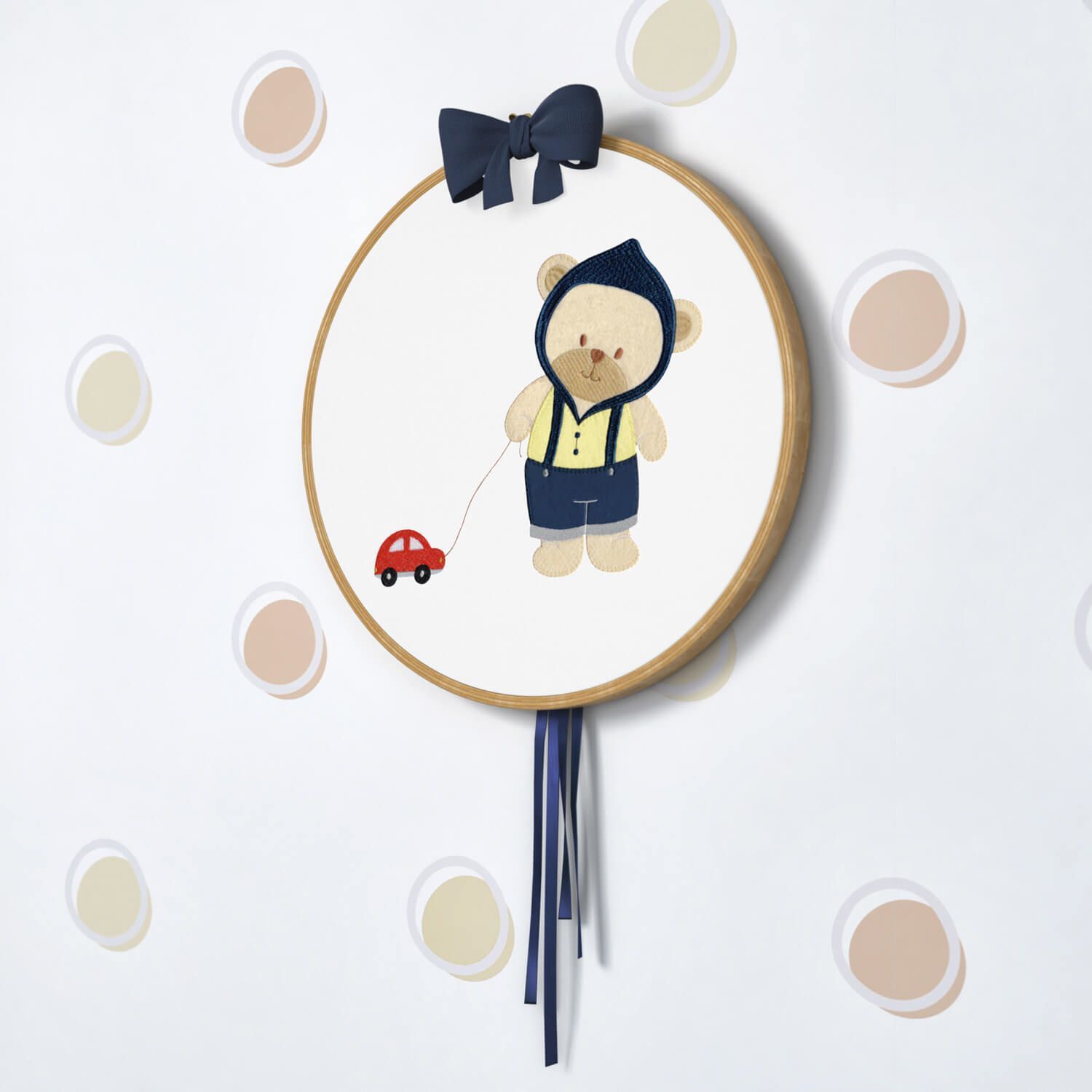 Quadro Bastidor Bordado Ursinho Bebê