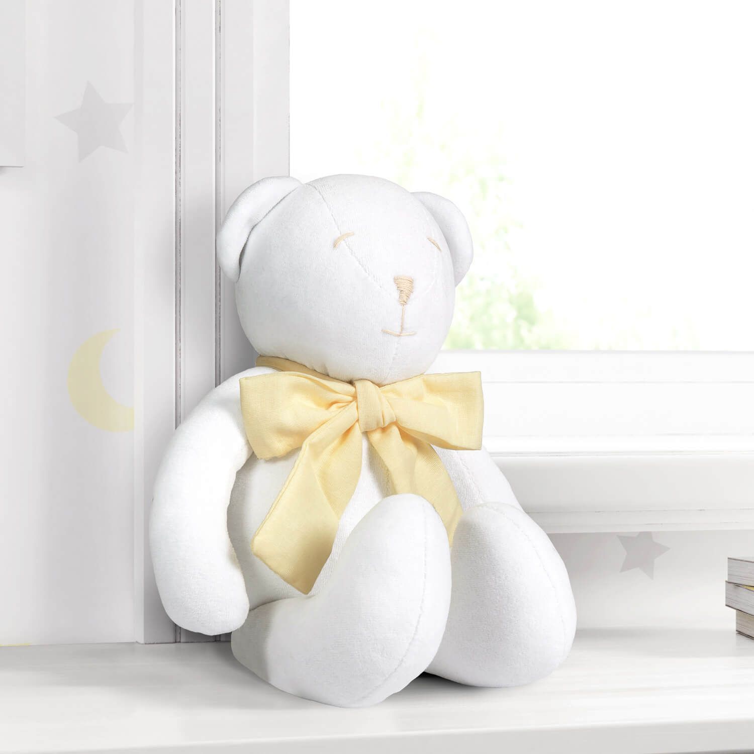 Urso Bebê Branco com Laço Amarelo 34cm