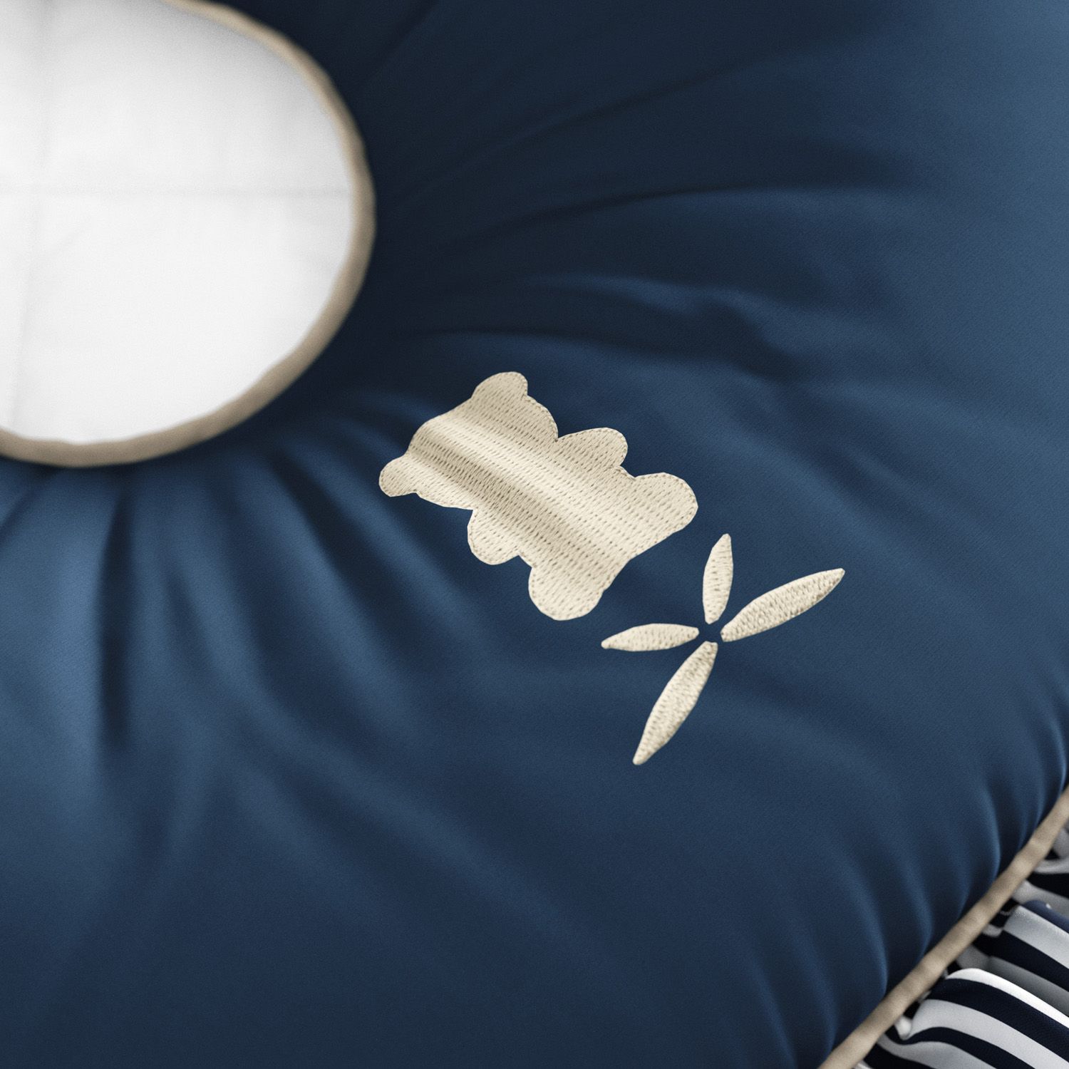 Almofada Amamentação Urso Luxo Branco e Azul Marinho