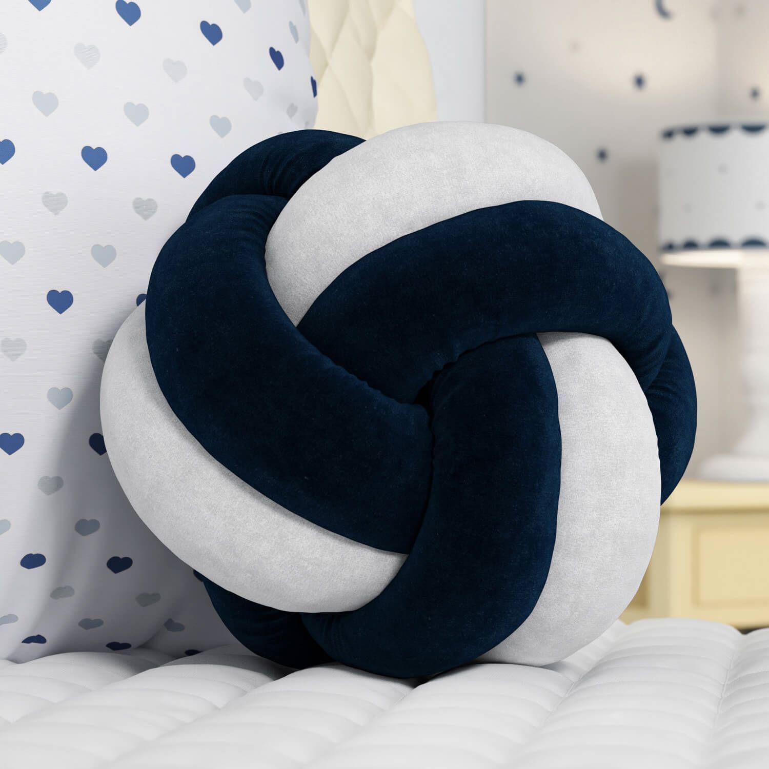 Almofada Nó Balú Branca/Azul Marinho 25cm