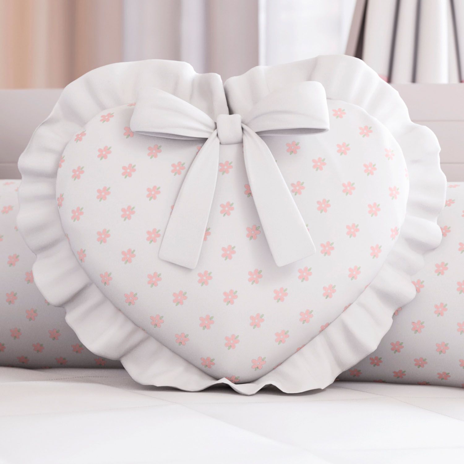 Almofada Coração Babados e Florzinhas 29cm