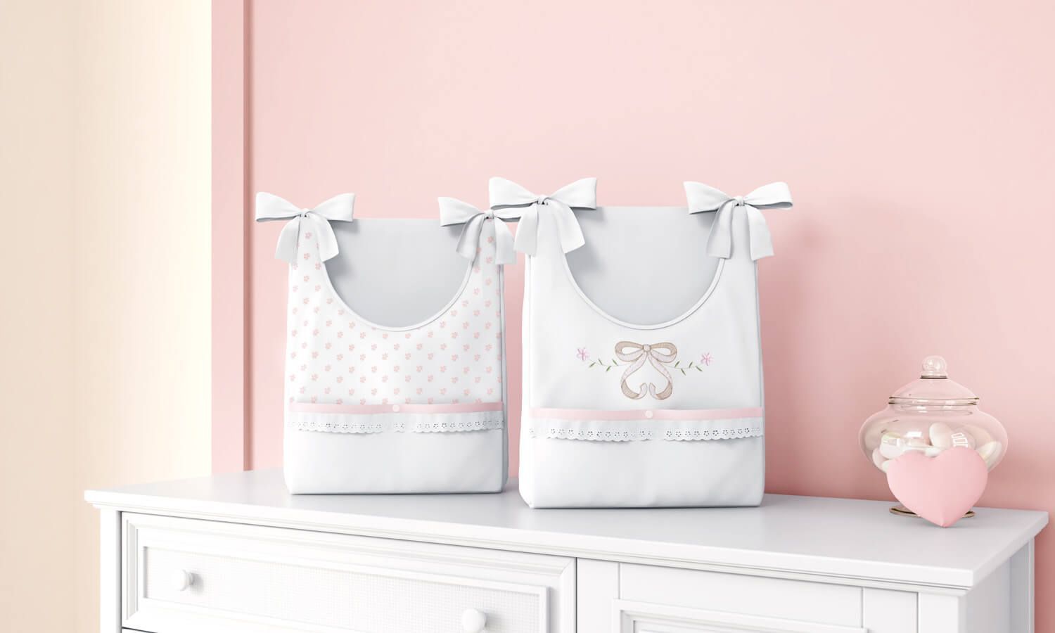 Porta Fraldas Bordado Laço e Florzinhas