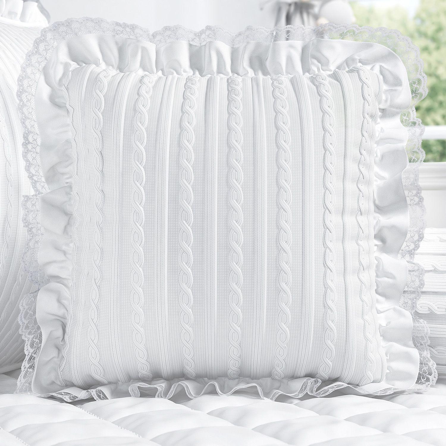 Almofada Tricot Luxo Rosa com Renda e Babado 38cm