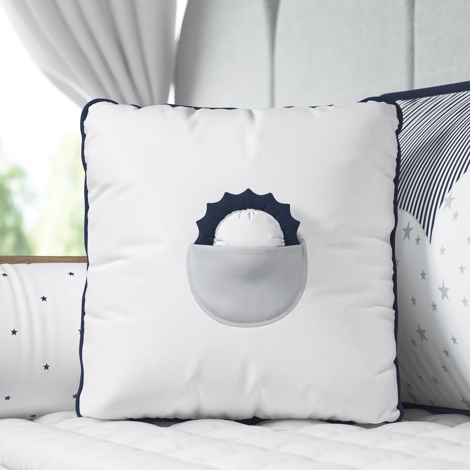 Almofada com Bolso Solzinho Amarelo/Salmão 38cm