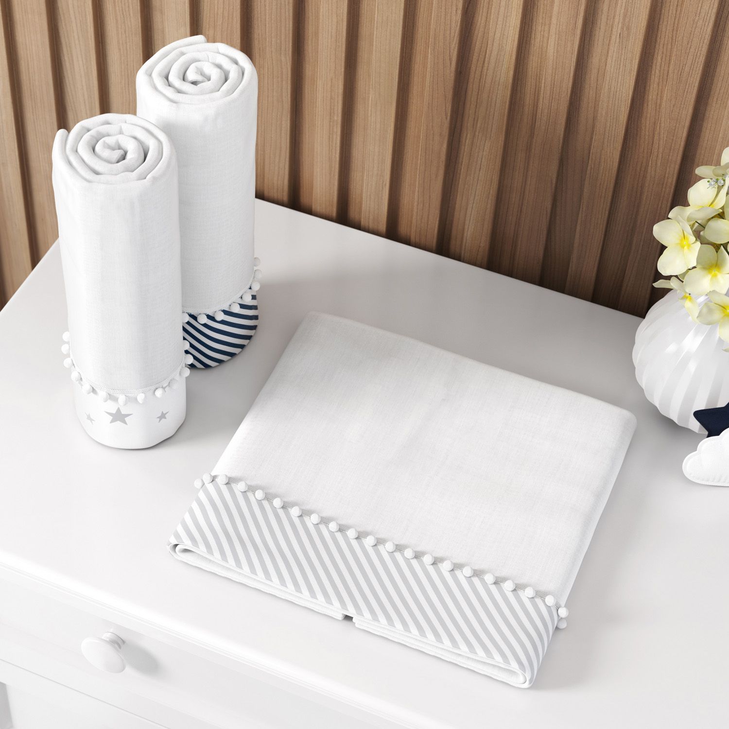 Jogo de Fraldas de Ombro Barra Listras e Estrelinhas com Pompom