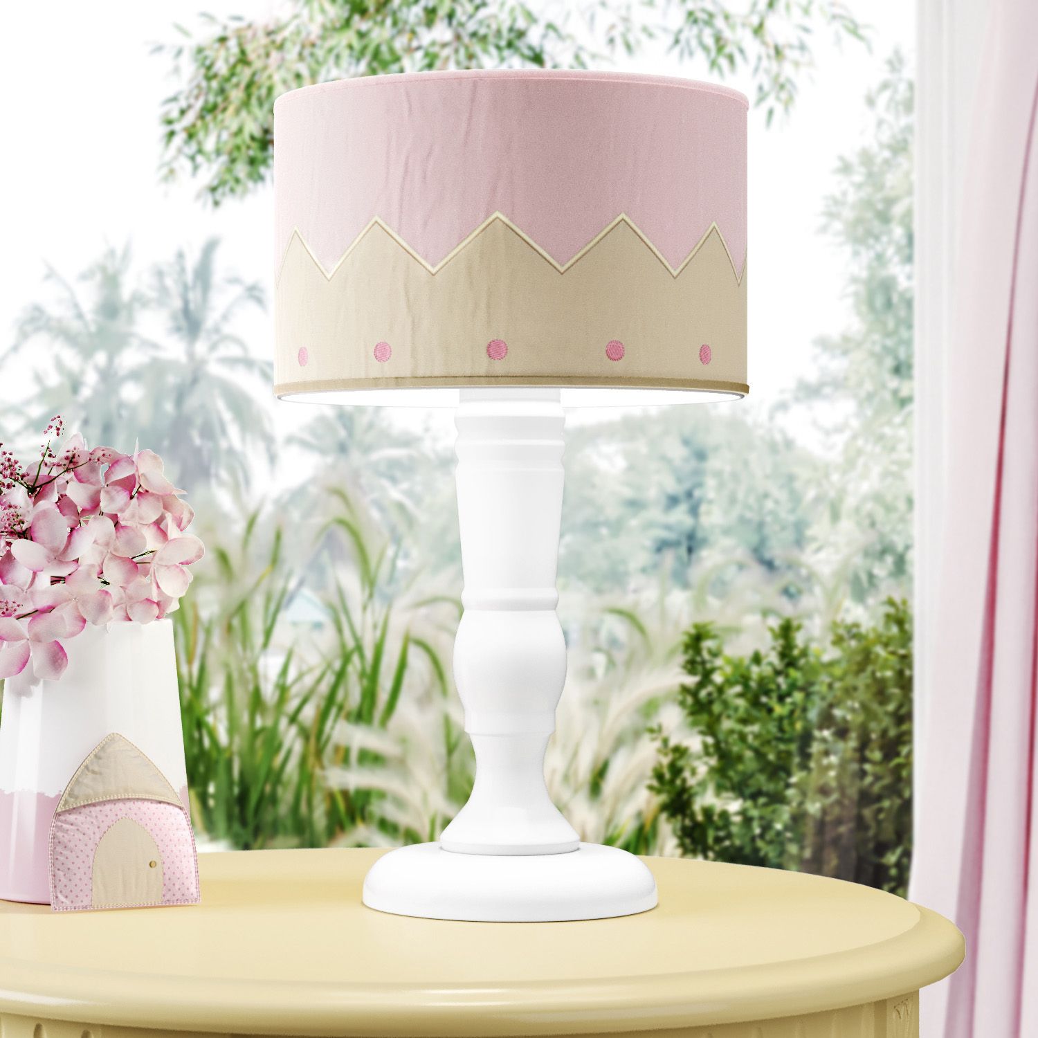 Abajur Madeira Bordado Coroa