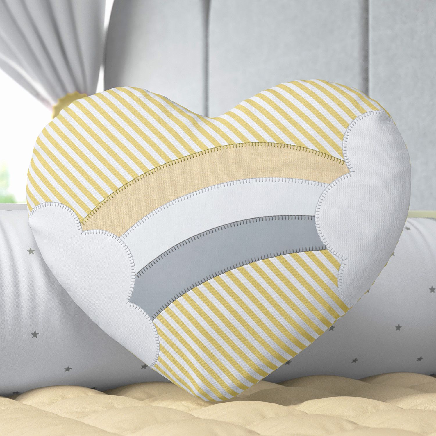 Almofada Coração Bordado Arco-Íris 38cm