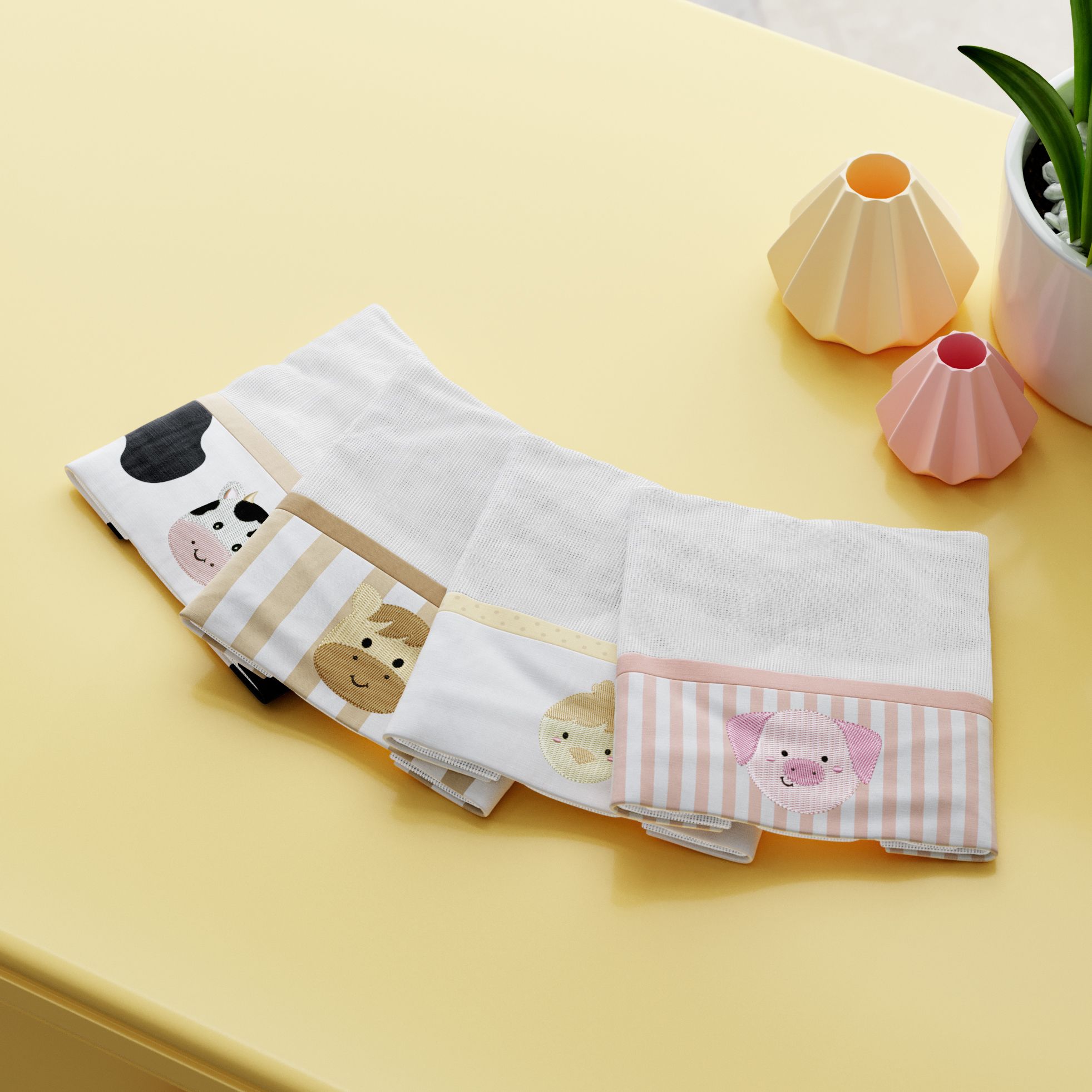 Jogo de Fraldas de Boca com Barra Bordado Fazendinha