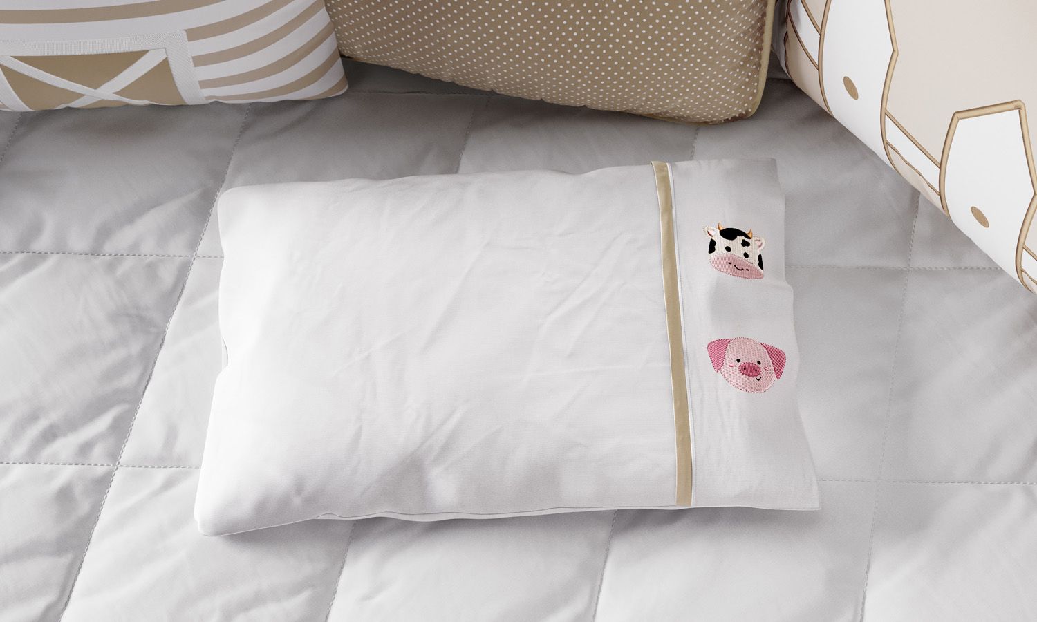 Jogo de Fronhas Bordado Fazendinha