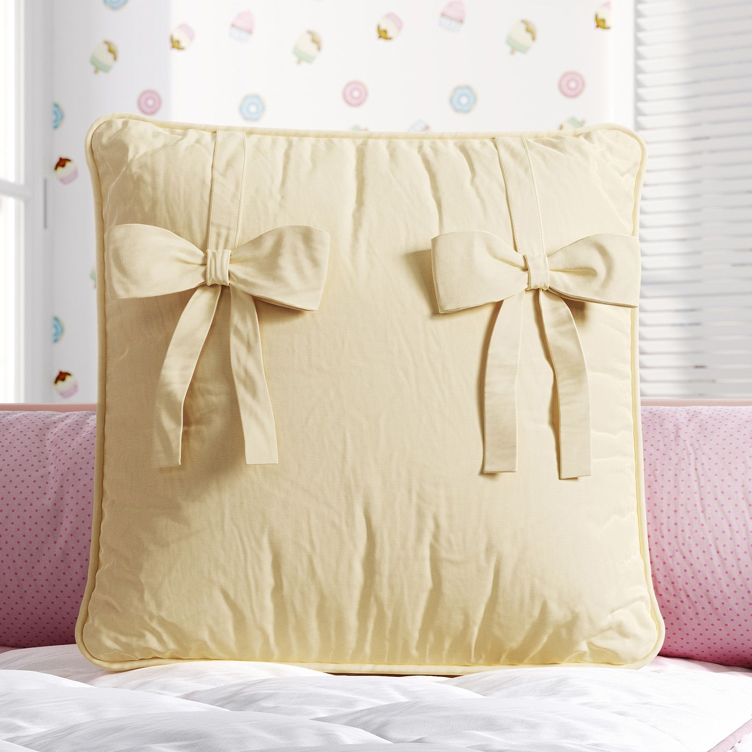 Almofada Quadrada Laços Amarelos 38cm