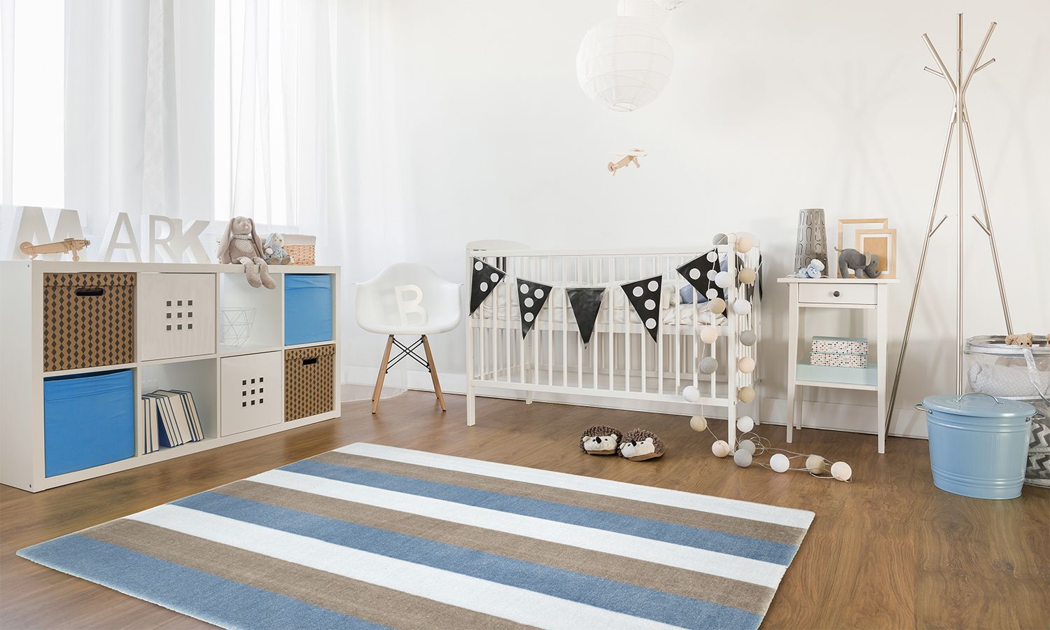 Tapete Retangular Listrado Tricolor Azul 95cm