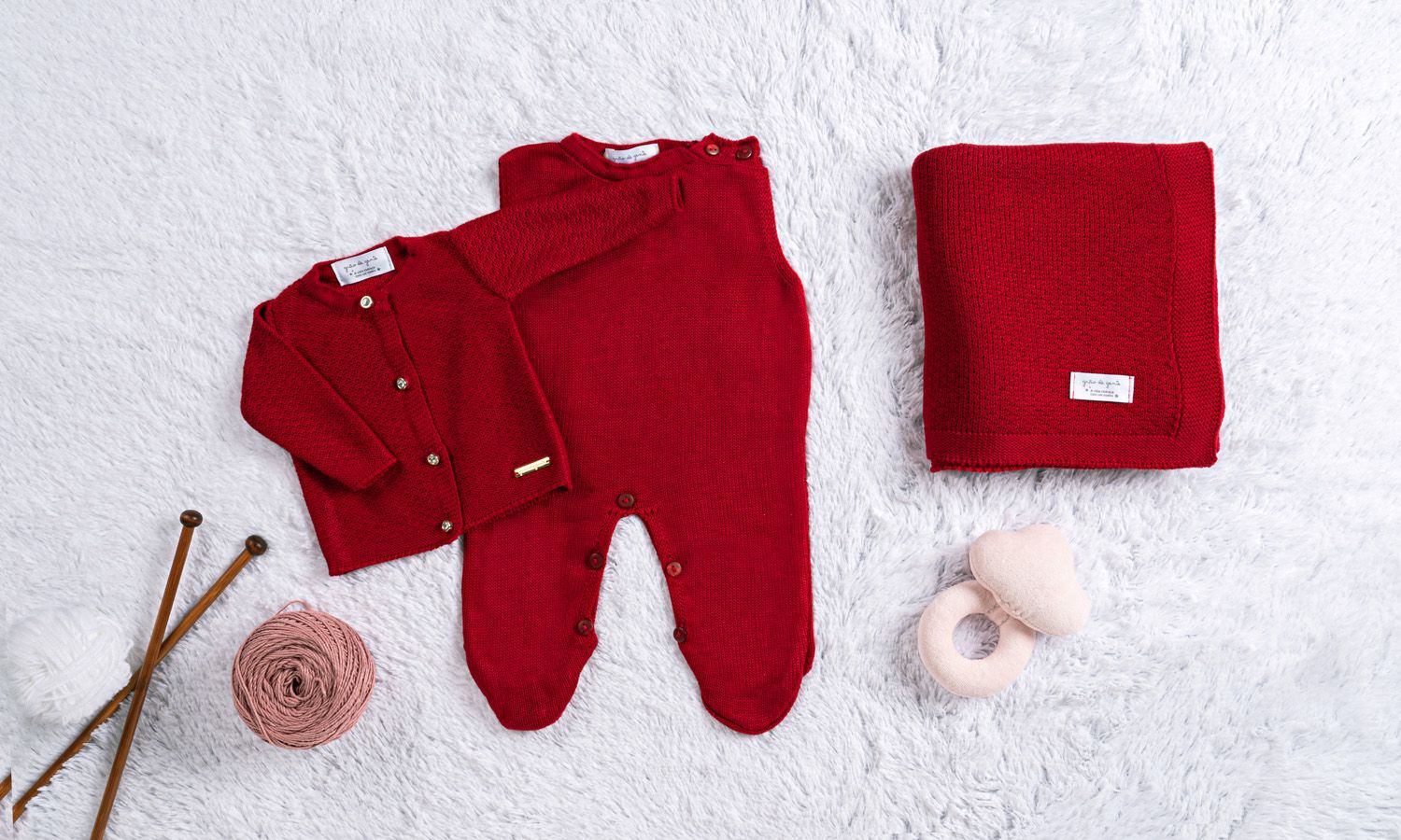 Saída Maternidade Tricot Casaquinho Vermelho Cerejinha 03 Peças