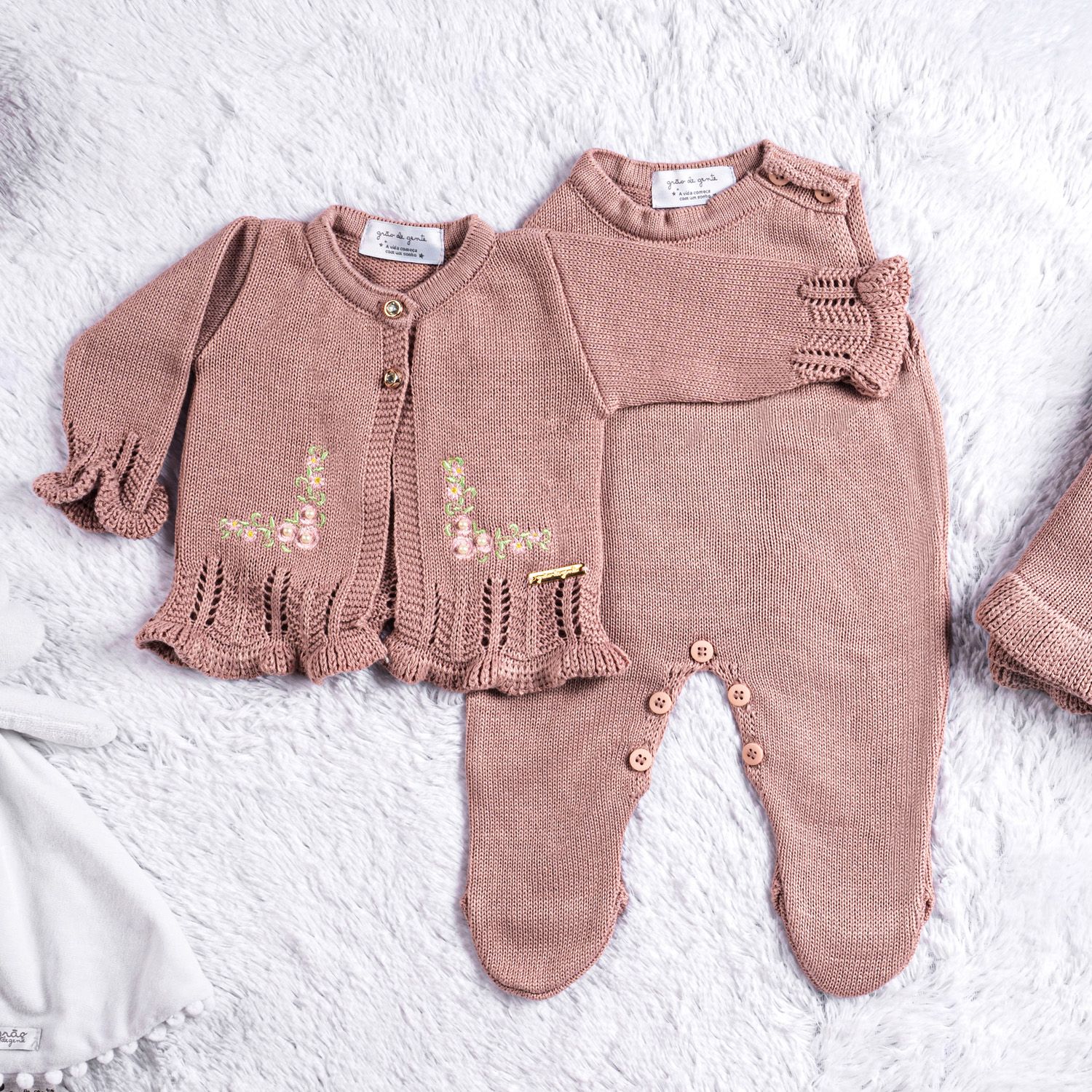 Saída Maternidade Tricot Casaquinho Bordado Rosa 03 Peças