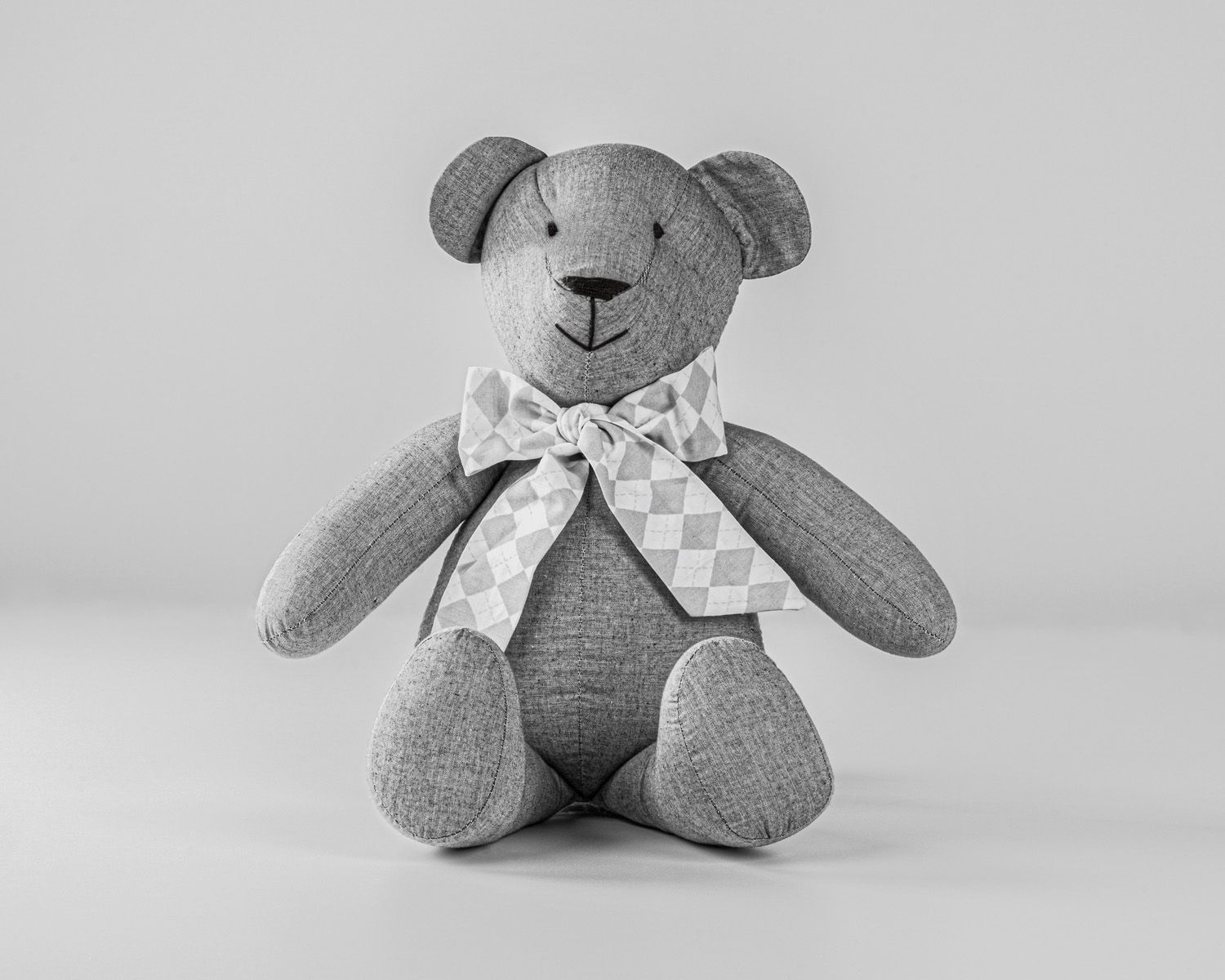 Urso Theodore Grafite