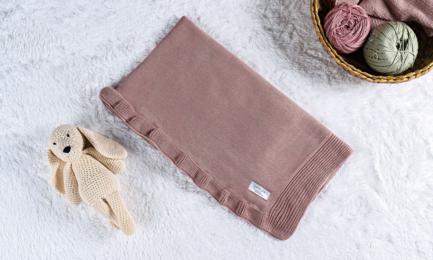Manta Bebê Tricot Babado Rosé Nude 80cm
