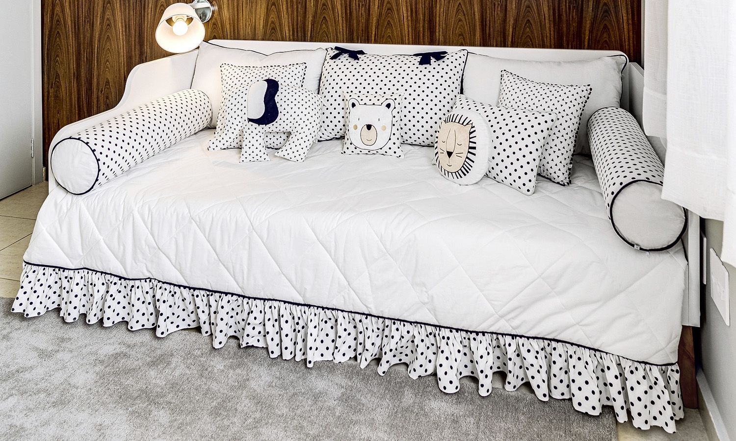 Kit Cama Babá Amiguinhos da Floresta Branco e Preto