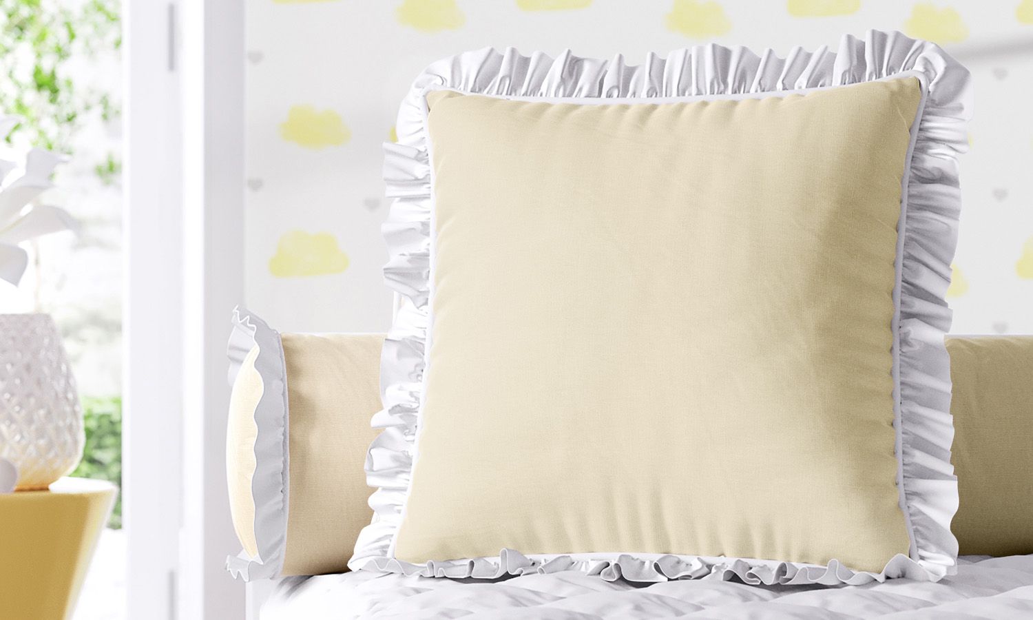 Almofada Quadrada Rosa Babadinho Branco 38cm