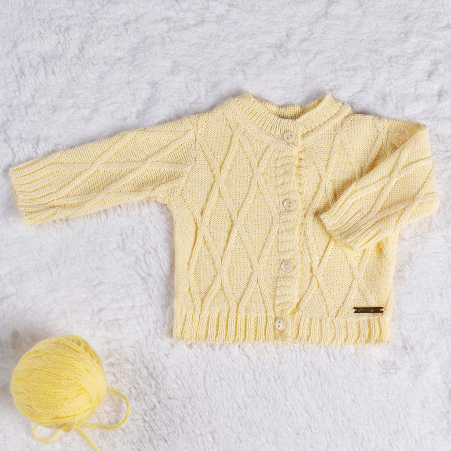 Casaquinho Tricot Amarelo Camomila