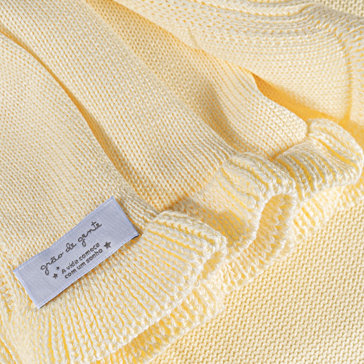 Saída Maternidade Casaquinho Vazado Amarelo Camomila 03 Peças