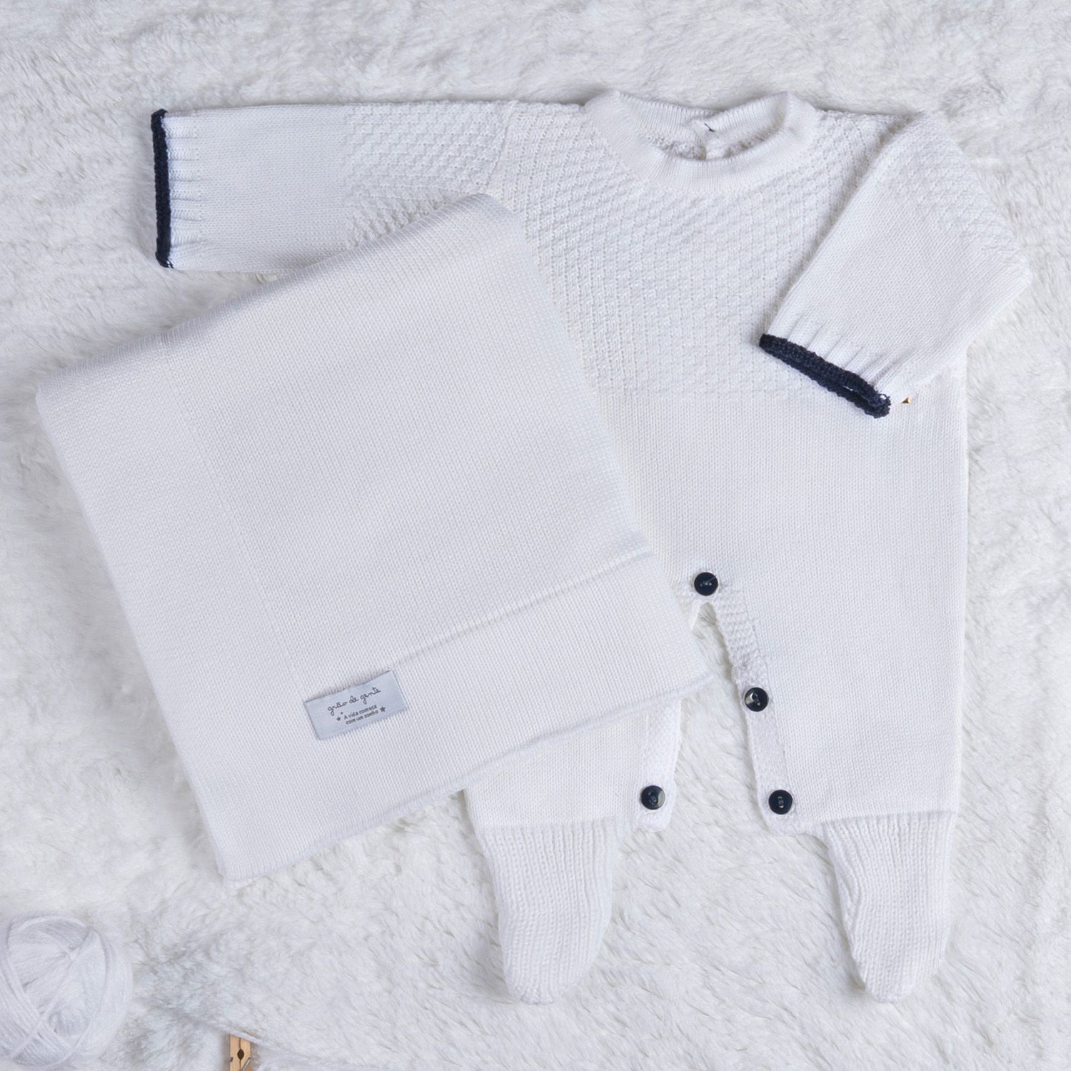 Saída Maternidade Tricot Ponto Arroz Branco e Preto 02 Peças