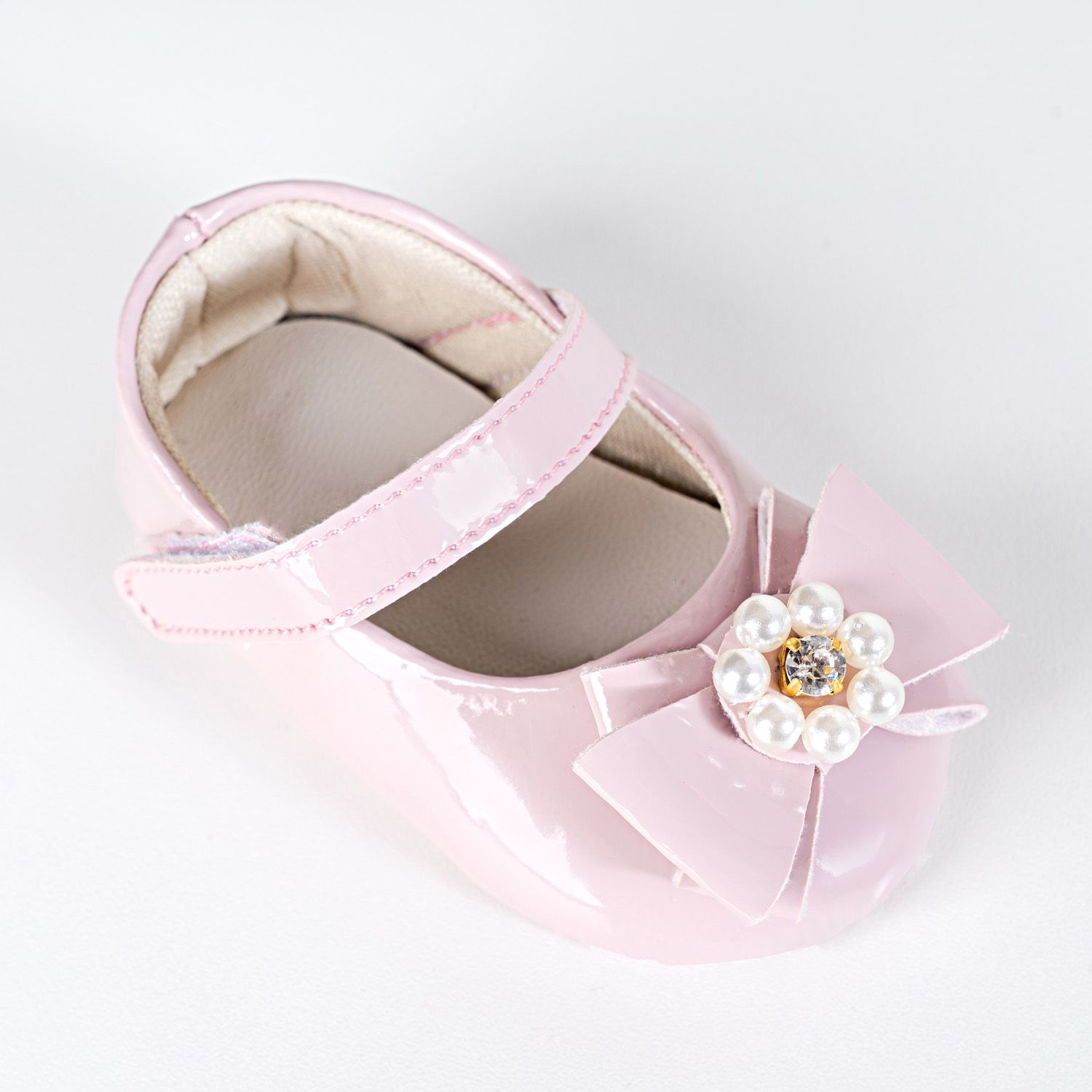 Sapatilha de Bebê Flor de Pérola Verniz Branco Tam 15