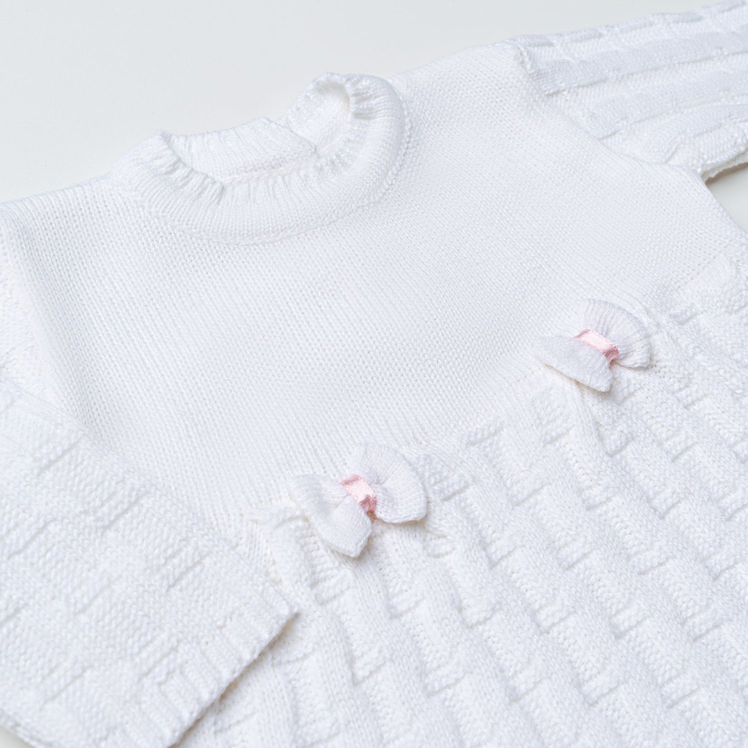 Saída Maternidade Tricot Vestido e Calça Tijolinho e Lacinhos Branco 02 Peças