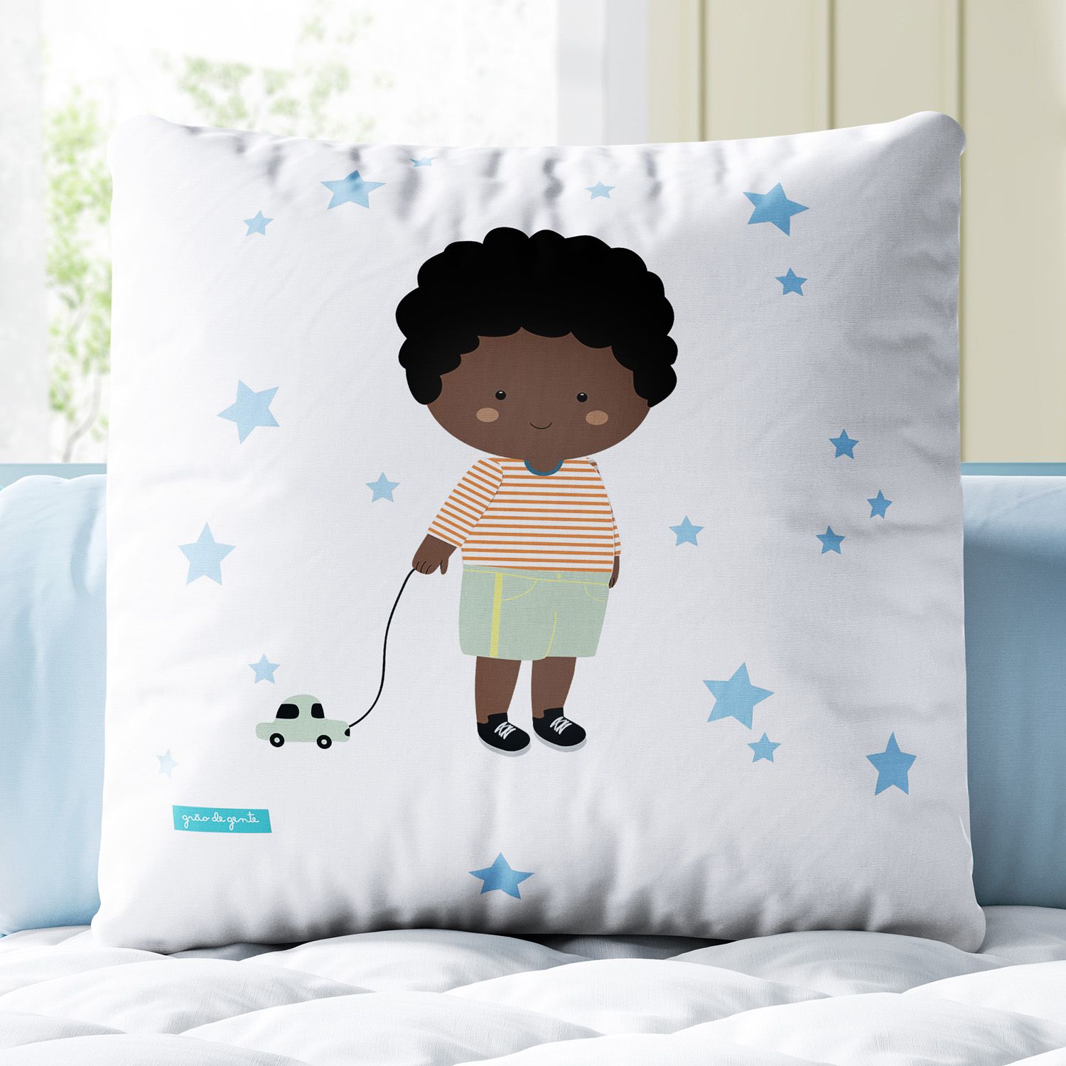 Almofada Quadrada Menino e Carrinho 30cm