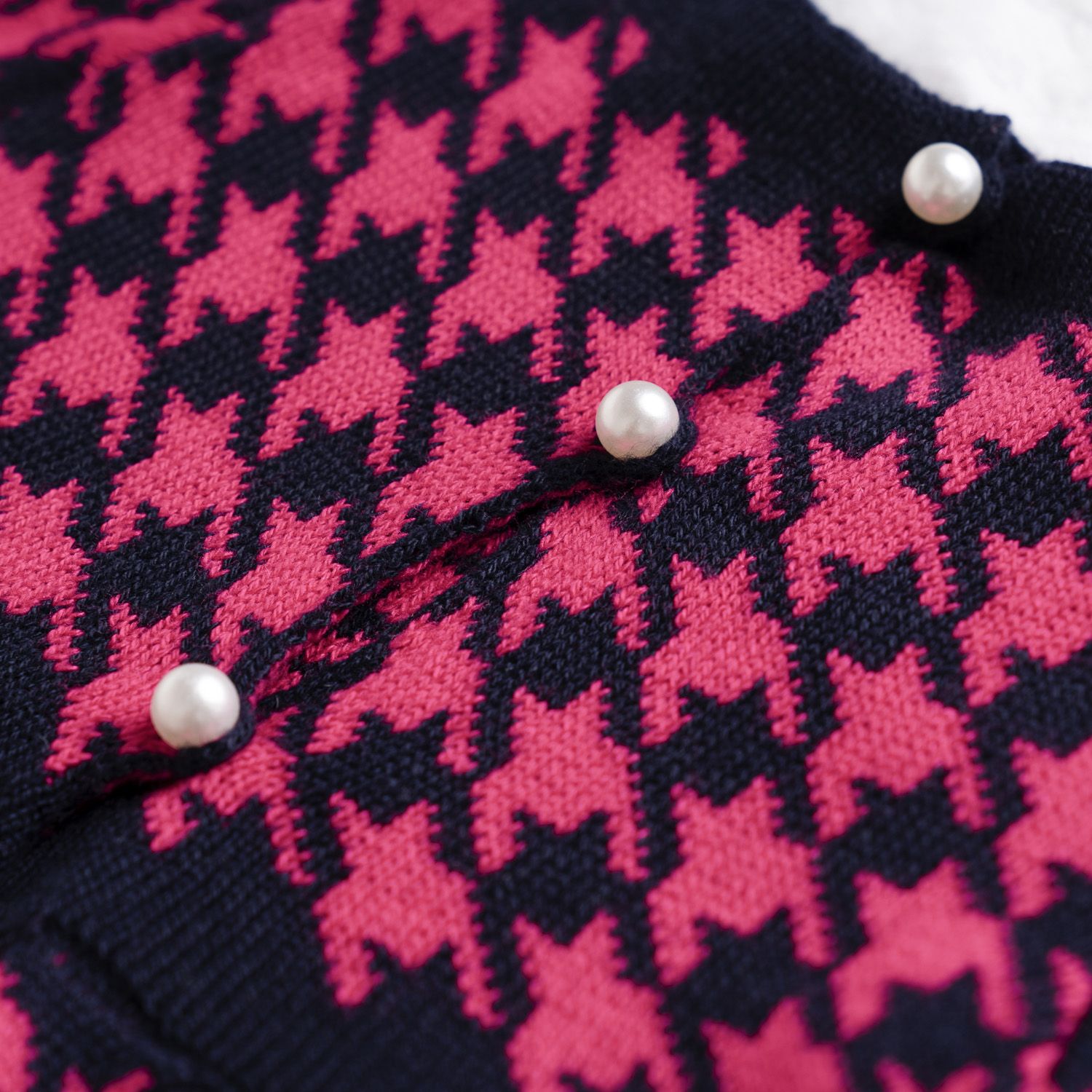 Vestido Tricot Jacquard Pied de Poule com Laço Preto