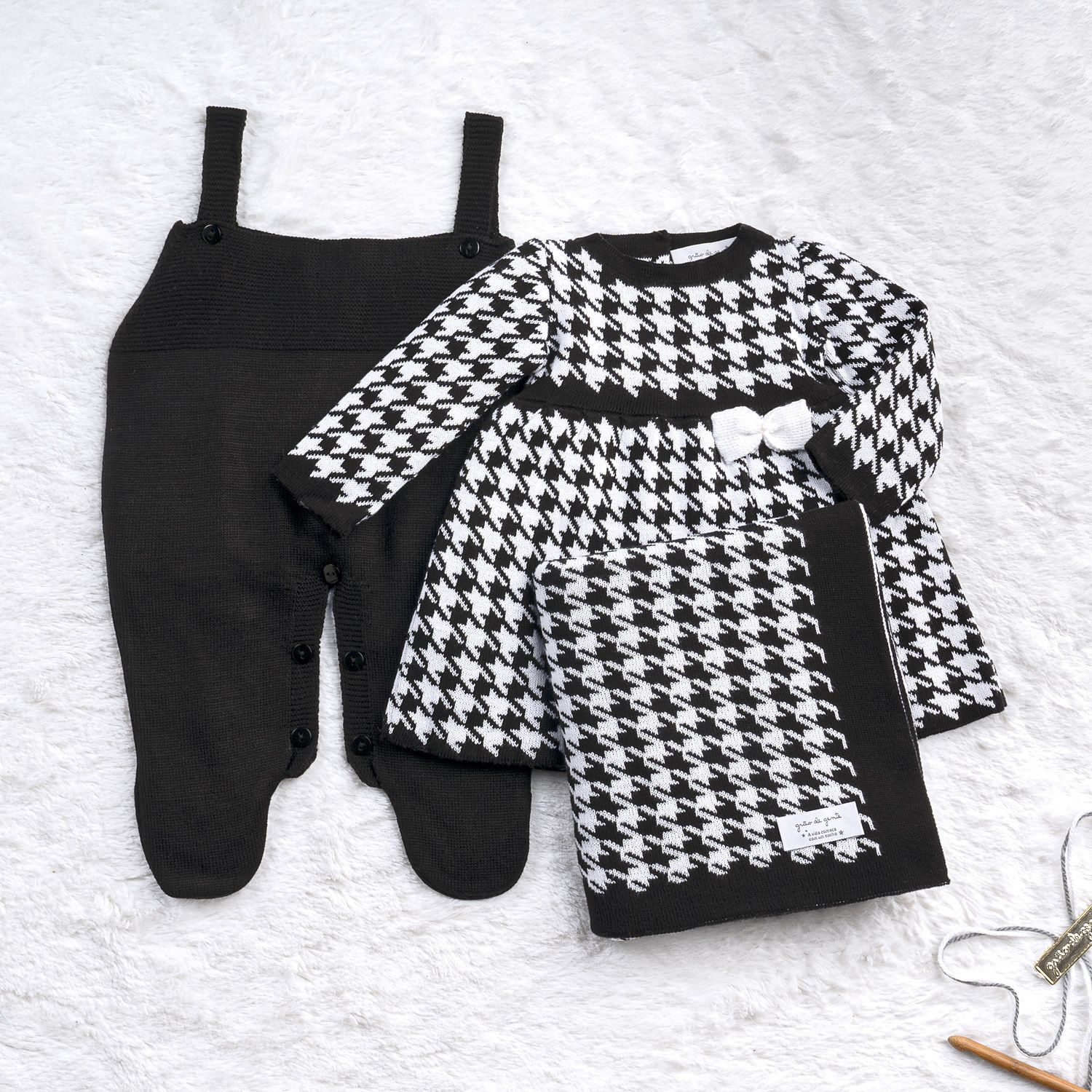 Saída Maternidade Tricot Jacquard Pied de Poule Preto 03 Peças