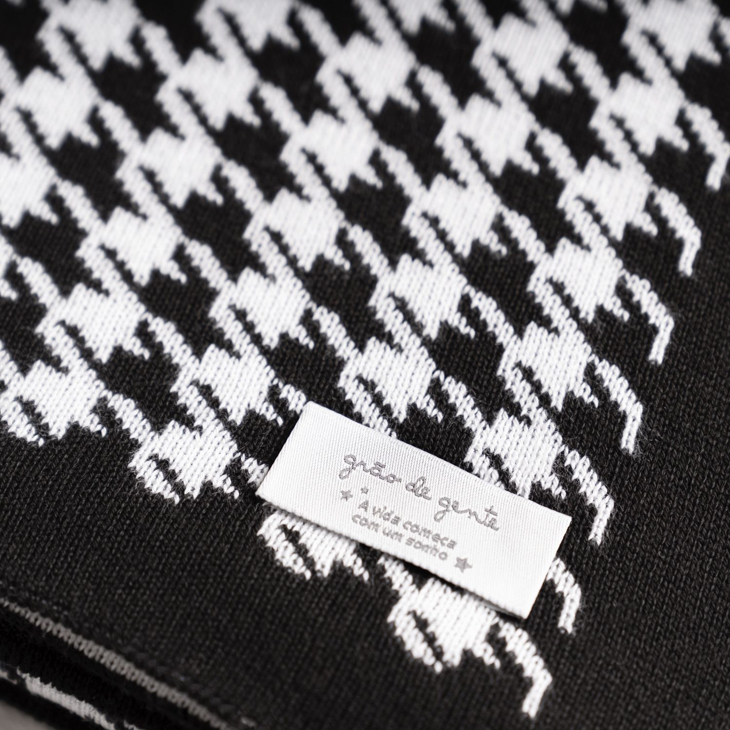 Saída Maternidade Tricot Jacquard Pied de Poule Preto 03 Peças