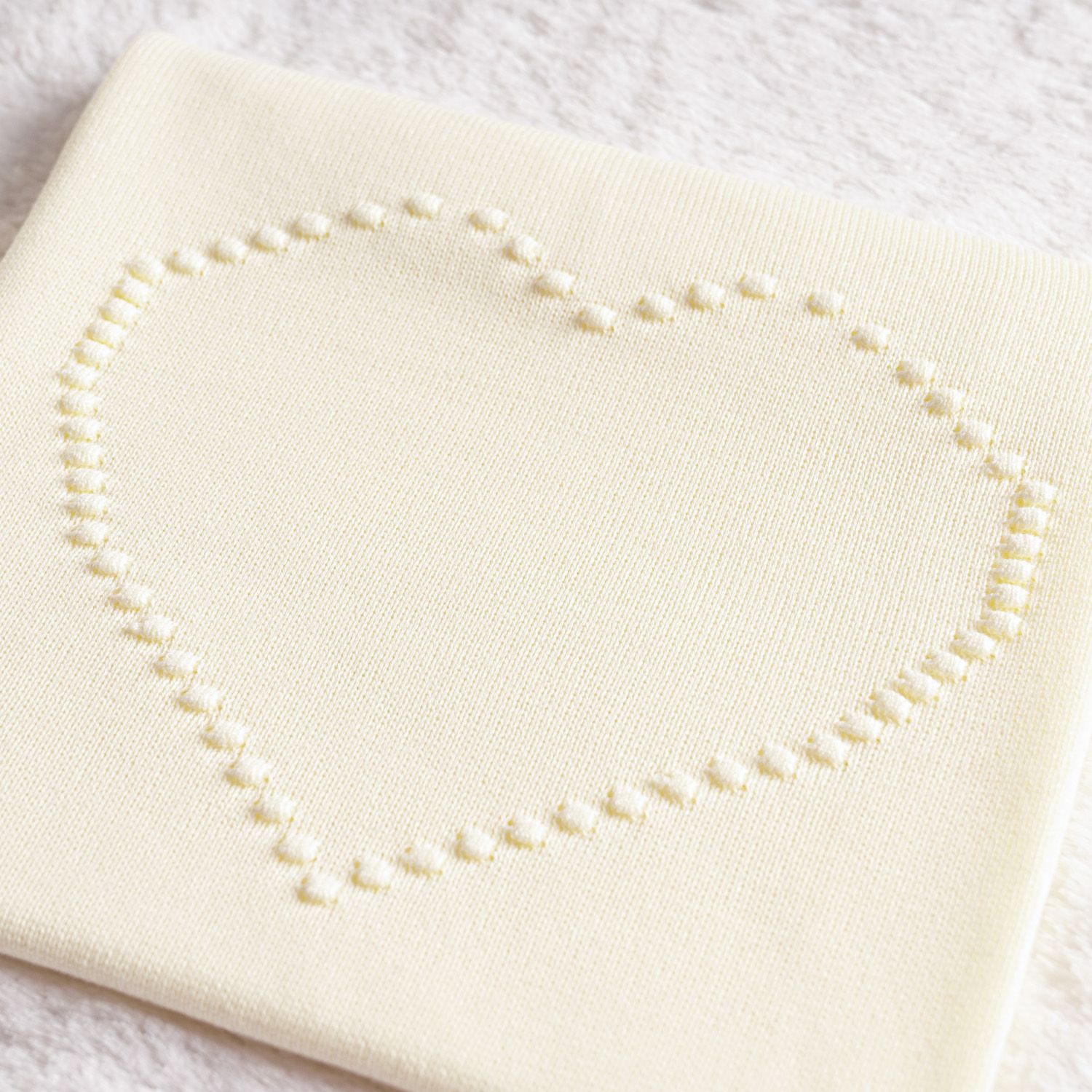 Saída Maternidade Tricot Coração e Pérola Vermelho 03 Peças