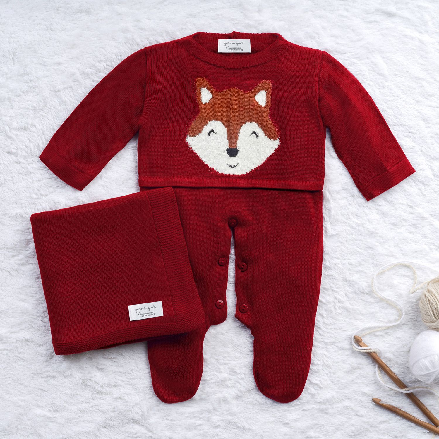 Saída Maternidade Tricot Jacquard Raposa Feliz Vermelho 02 Peças