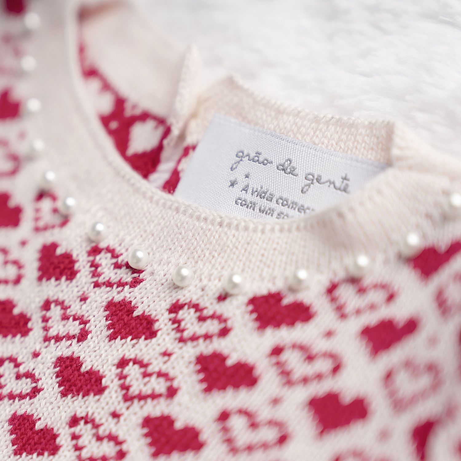 Vestido Tricot Jacquard Petit Coração com Pérolas Rosa