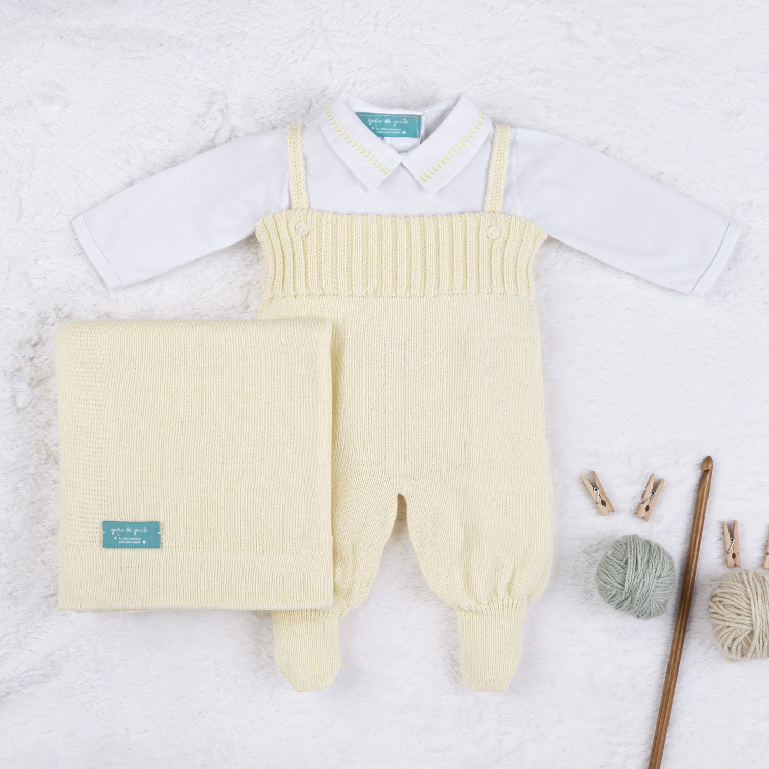 Saída Maternidade Tricot com Body Gola Americana Amarelo 03 Peças