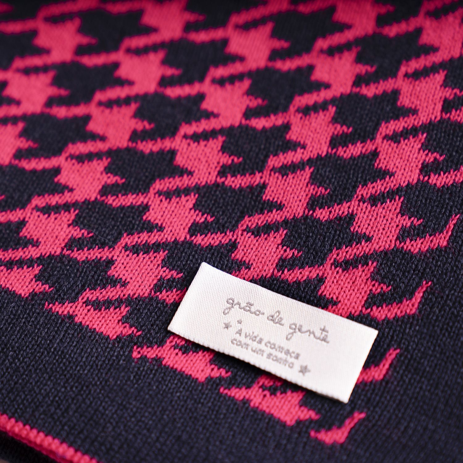 Manta Bebê Tricot Jacquard Pied de Poule Preto 80cm