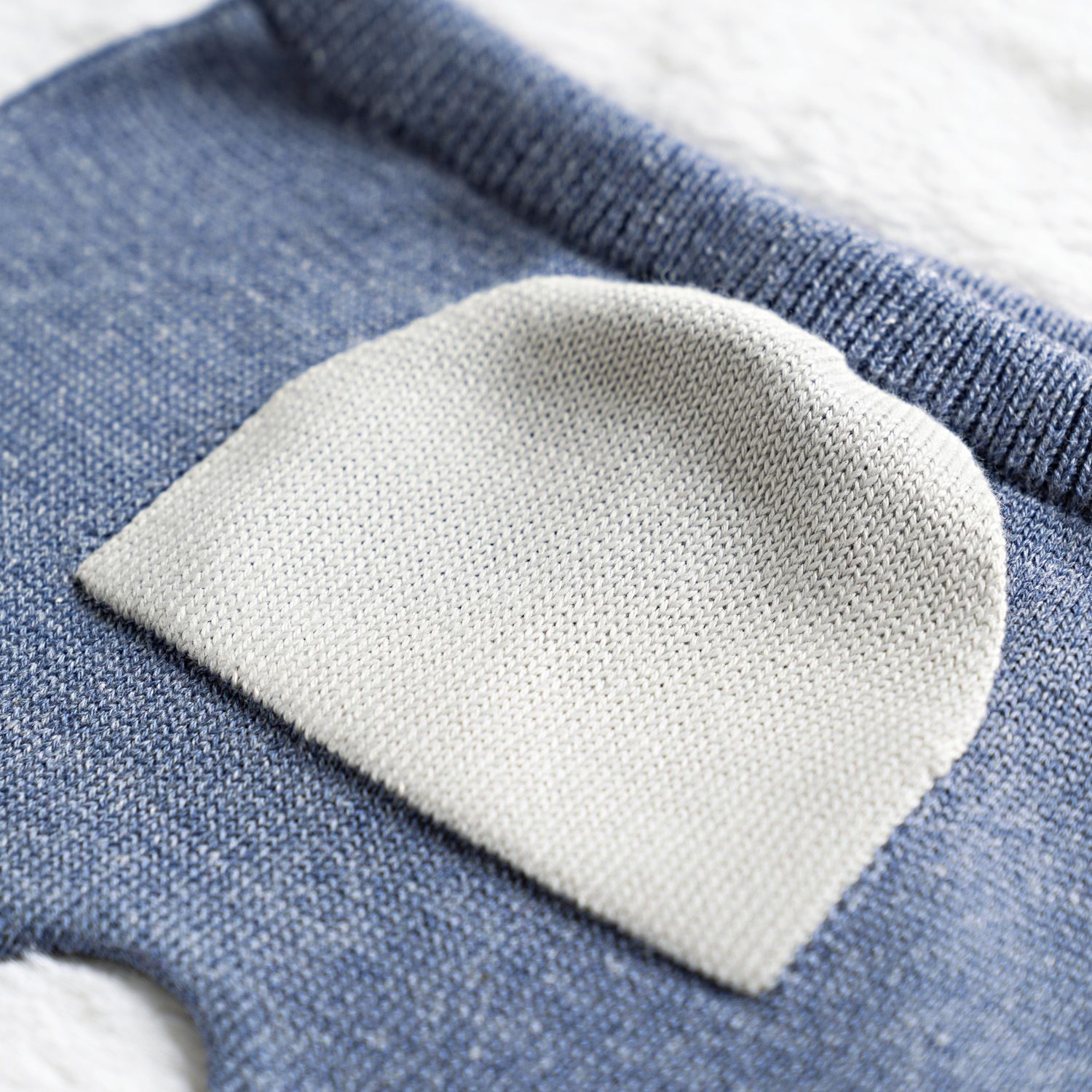 Calça Bebê Saruel Tricot com Bolsinho Bege e Off White