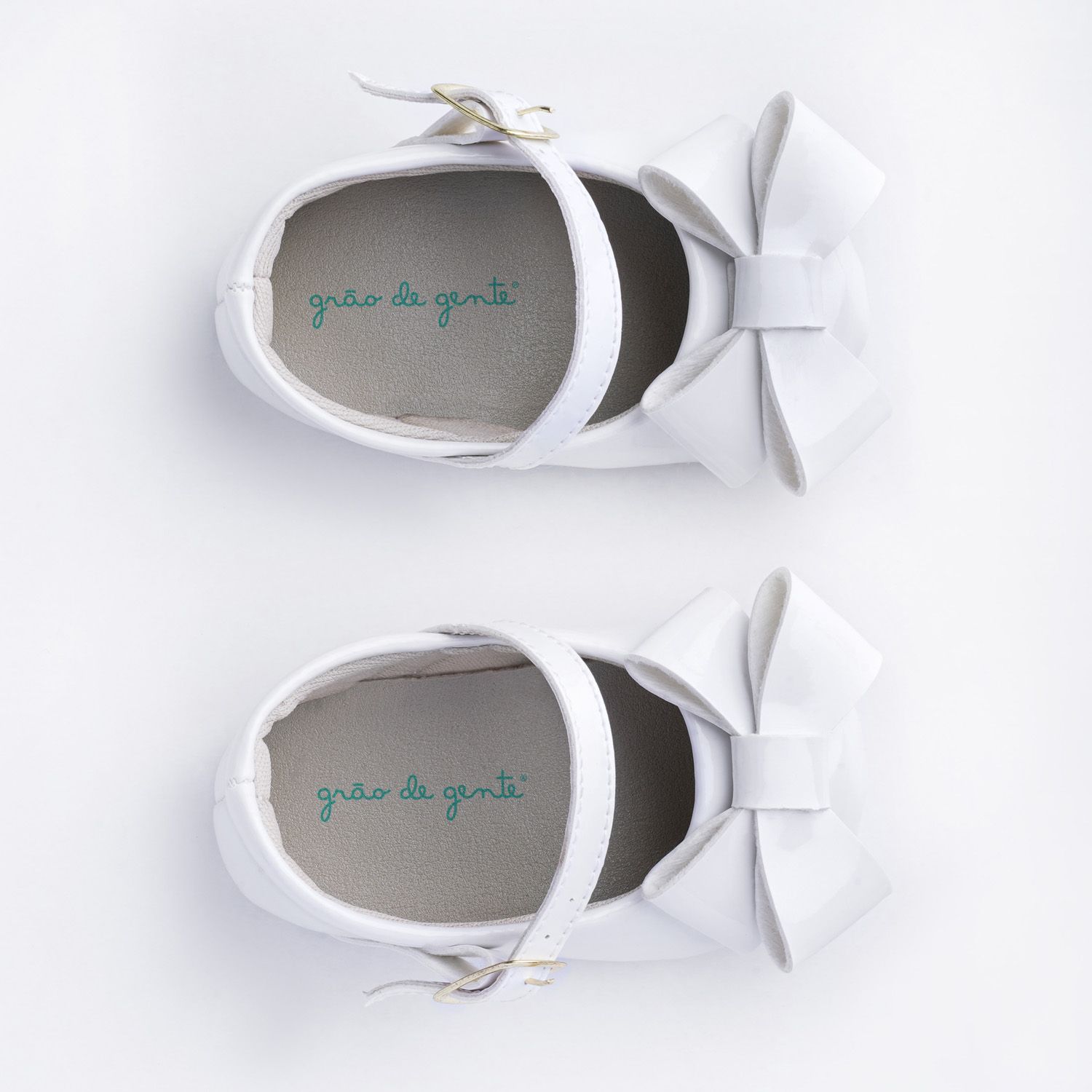 Sapatilha de Bebê Maxi Laço Verniz Off-White Tam 14