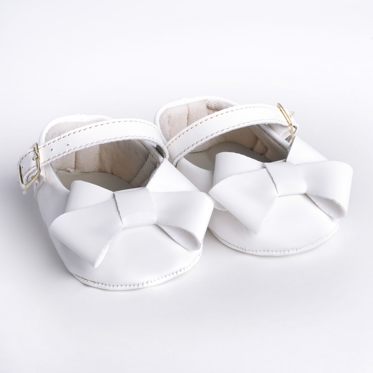 Sapatilha de Bebê Maxi Laço Verniz Off-White Tam 14