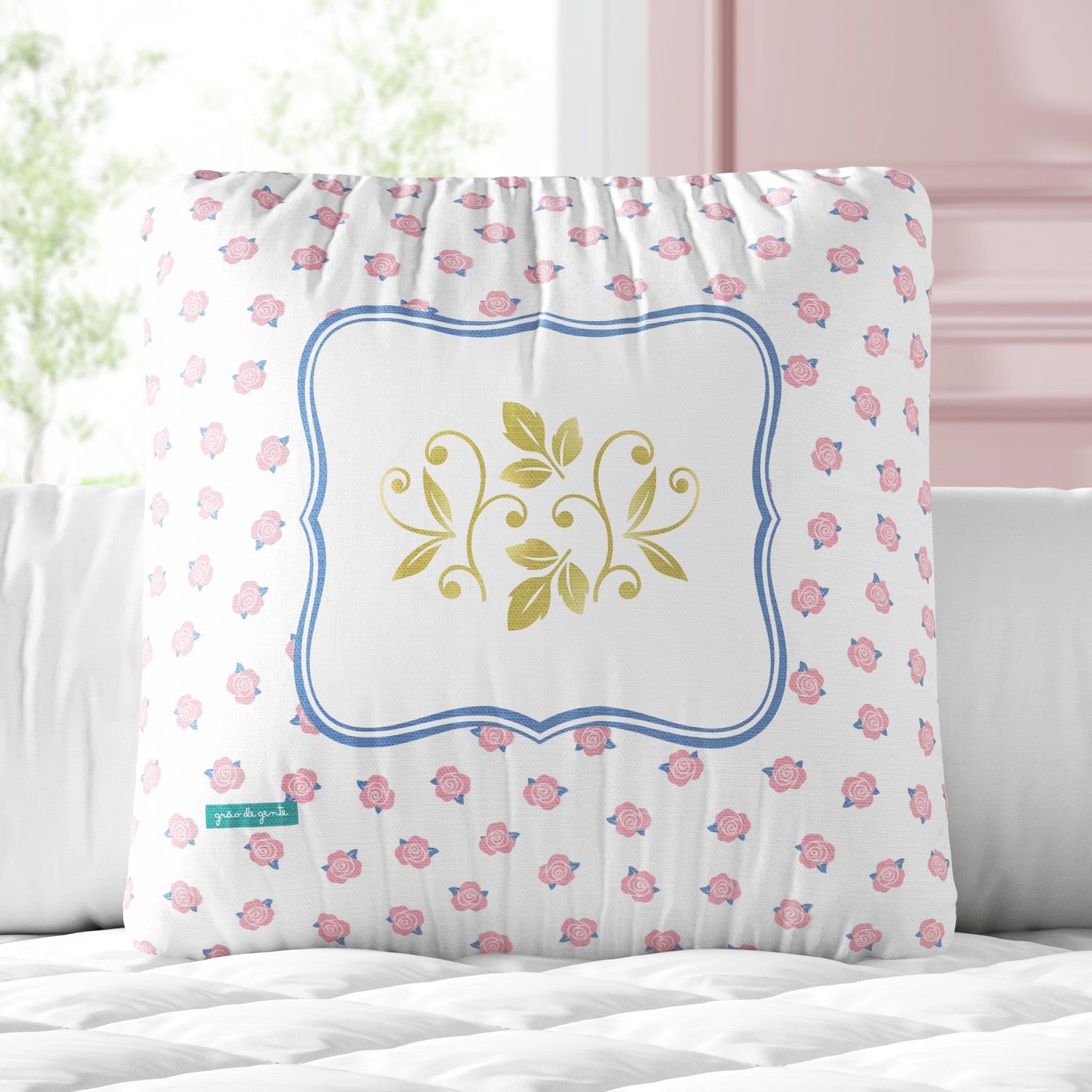 Almofada Quadrada Arabesco Floral Liberty Rosa e Azul 30cm