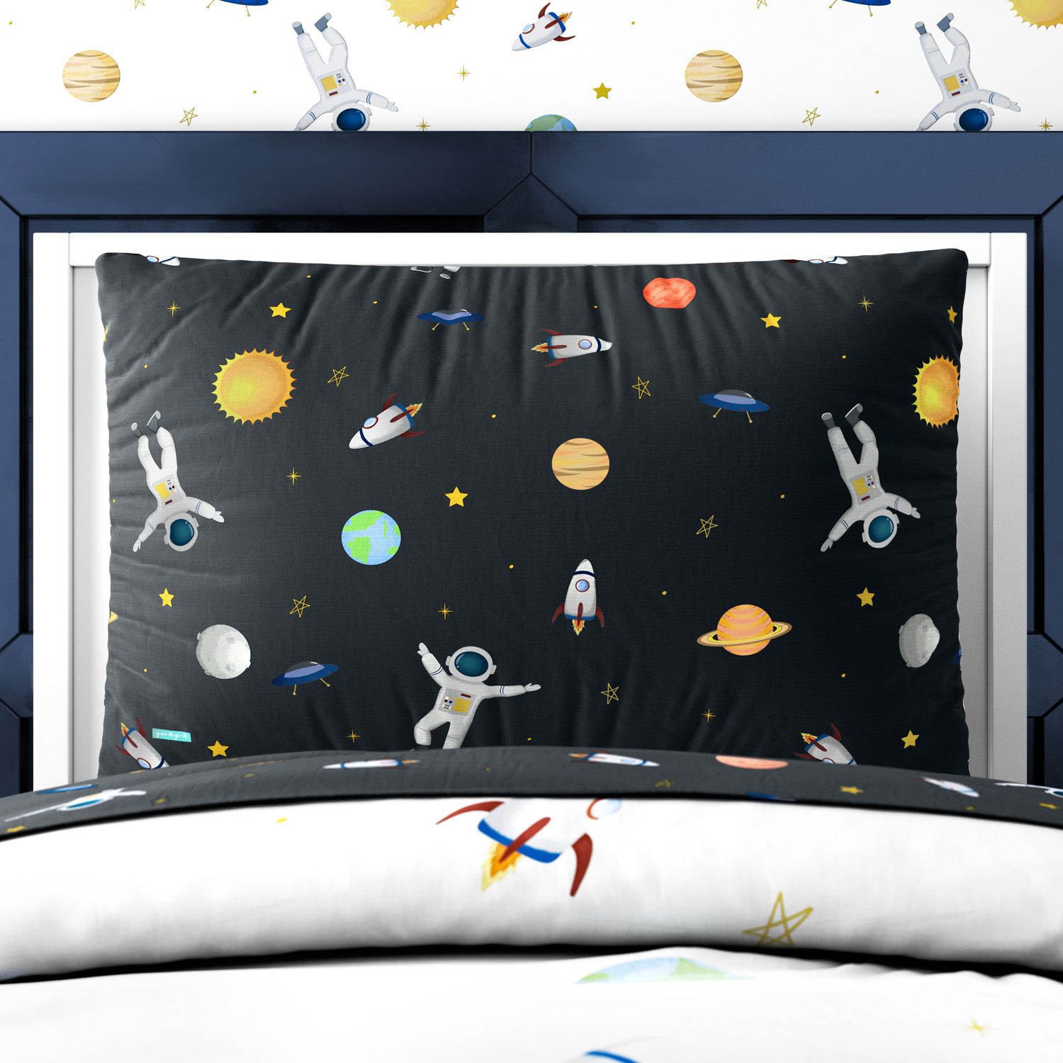 Kit Cama Infantil Solteiro Astronauta Preto e Branco