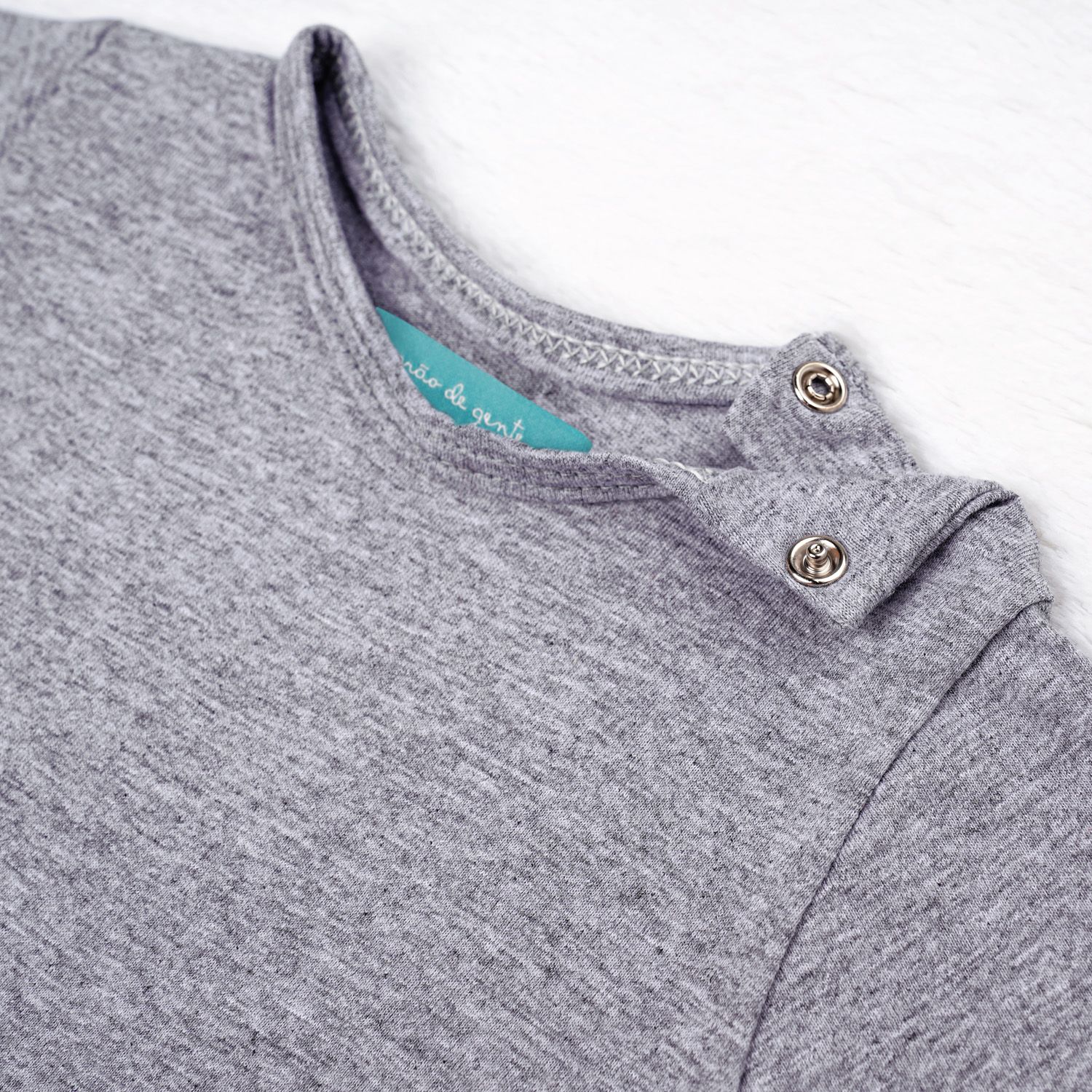 Body Manga Curta Baby Basics Cinza Mescla — imagem 1 de 4