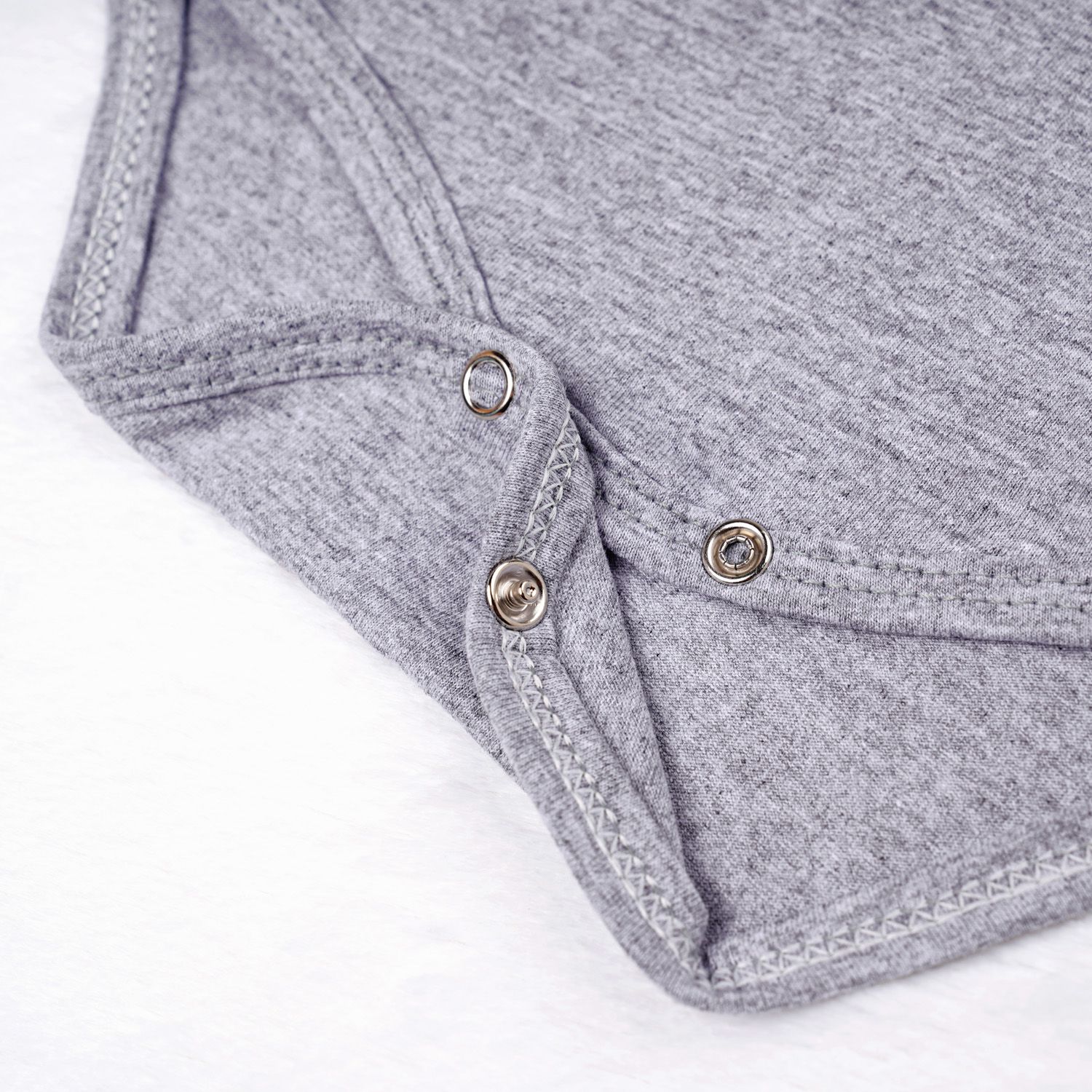 Conjunto Jardineira e Body Manga Longa Baby Basics Verde e Cinza 02 Peças