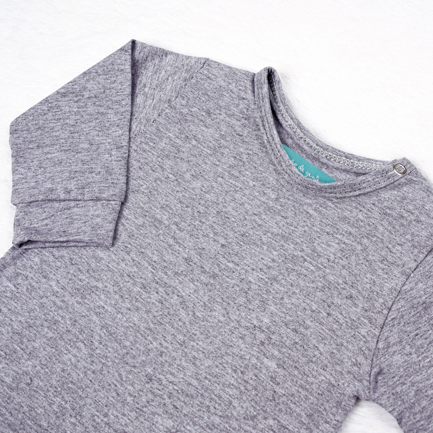 Conjunto Jardineira e Body Manga Longa Baby Basics Verde e Cinza 02 Peças