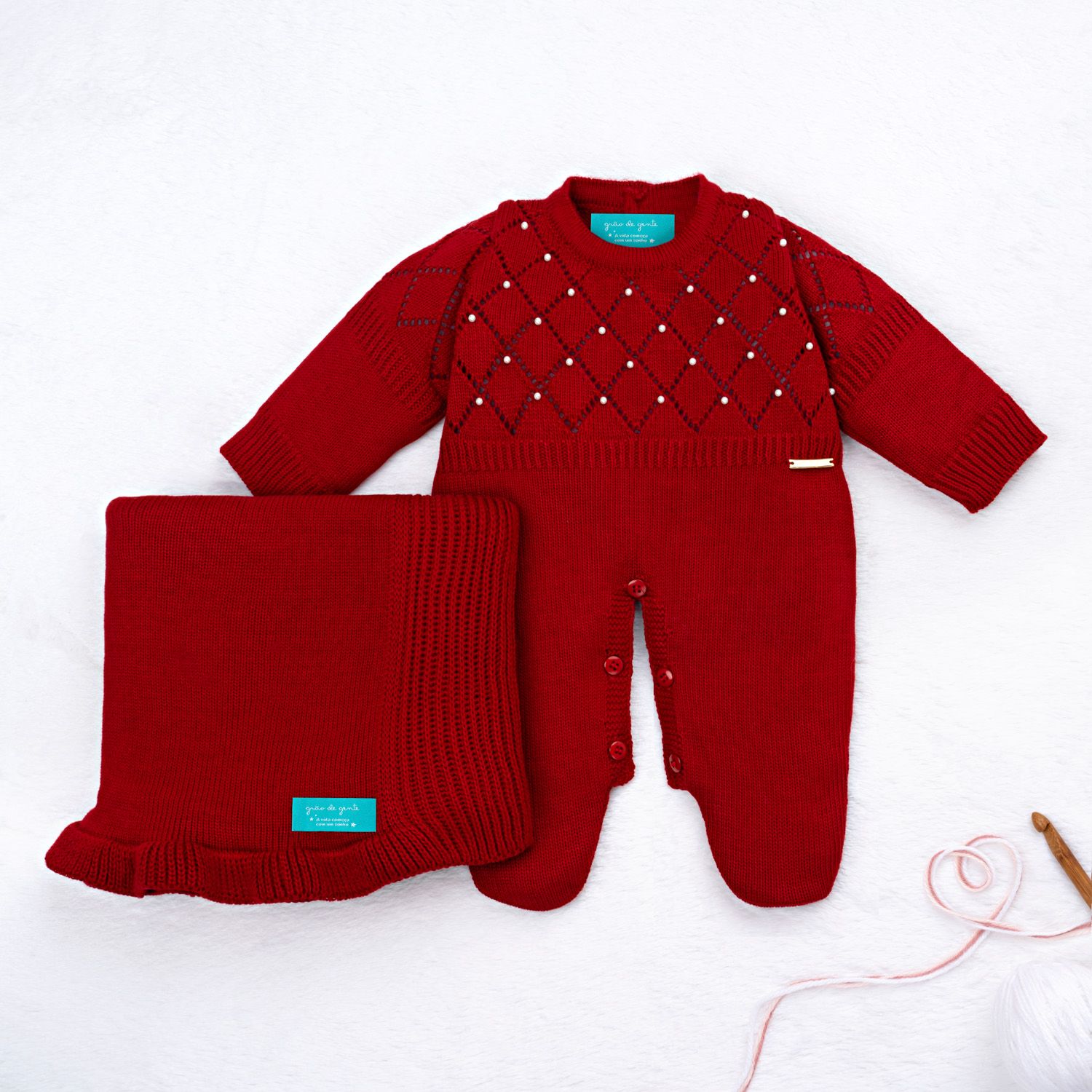 Saída Maternidade Tricot Pérola Duquesa Vermelho 02 Peças