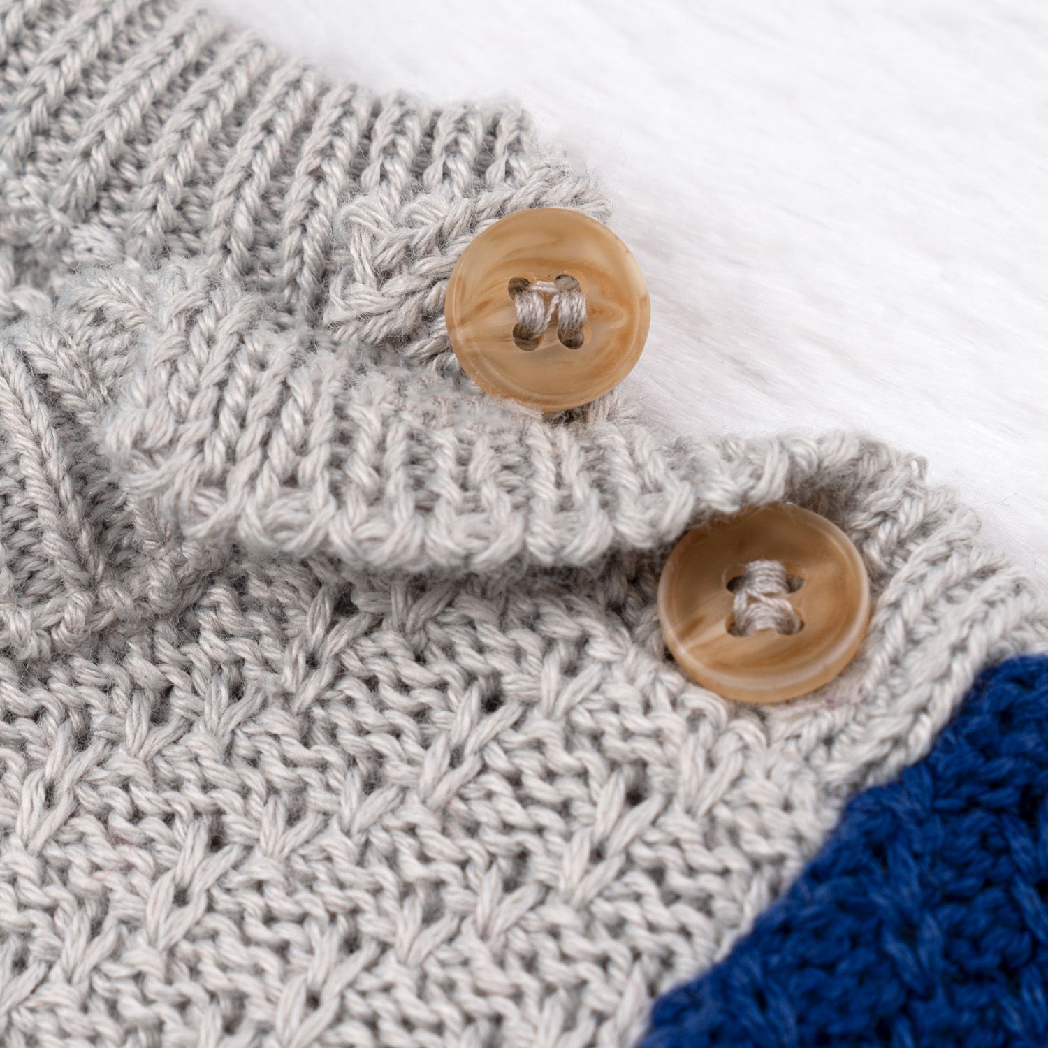 Casaquinho Tricot Tricolor Azul, Vermelho e Cinza