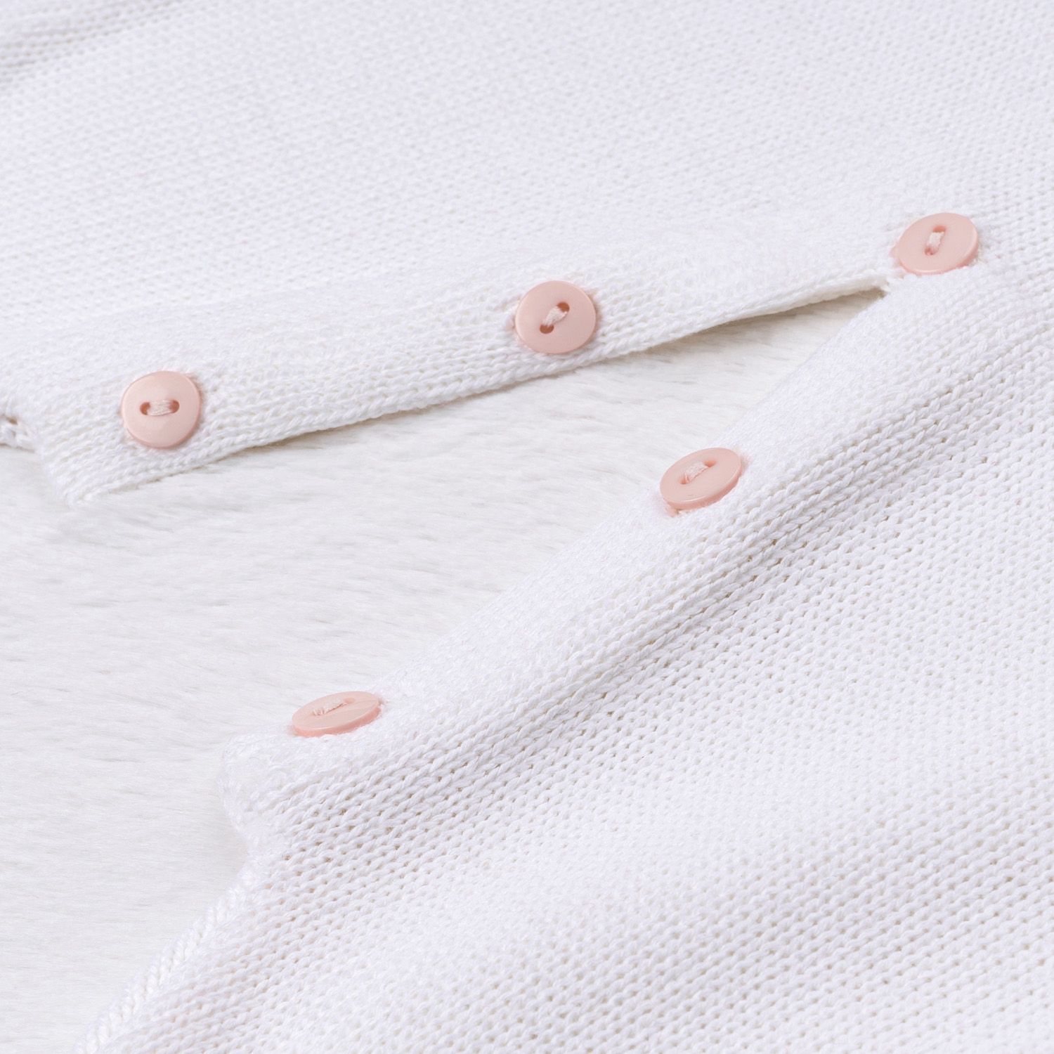 Macacão Tricot Poá Gola Babado Rosa