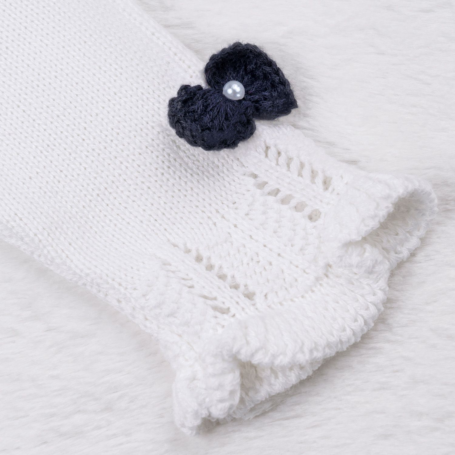 Casaquinho Tricot Ladylike Pérola Branco e Azul Marinho